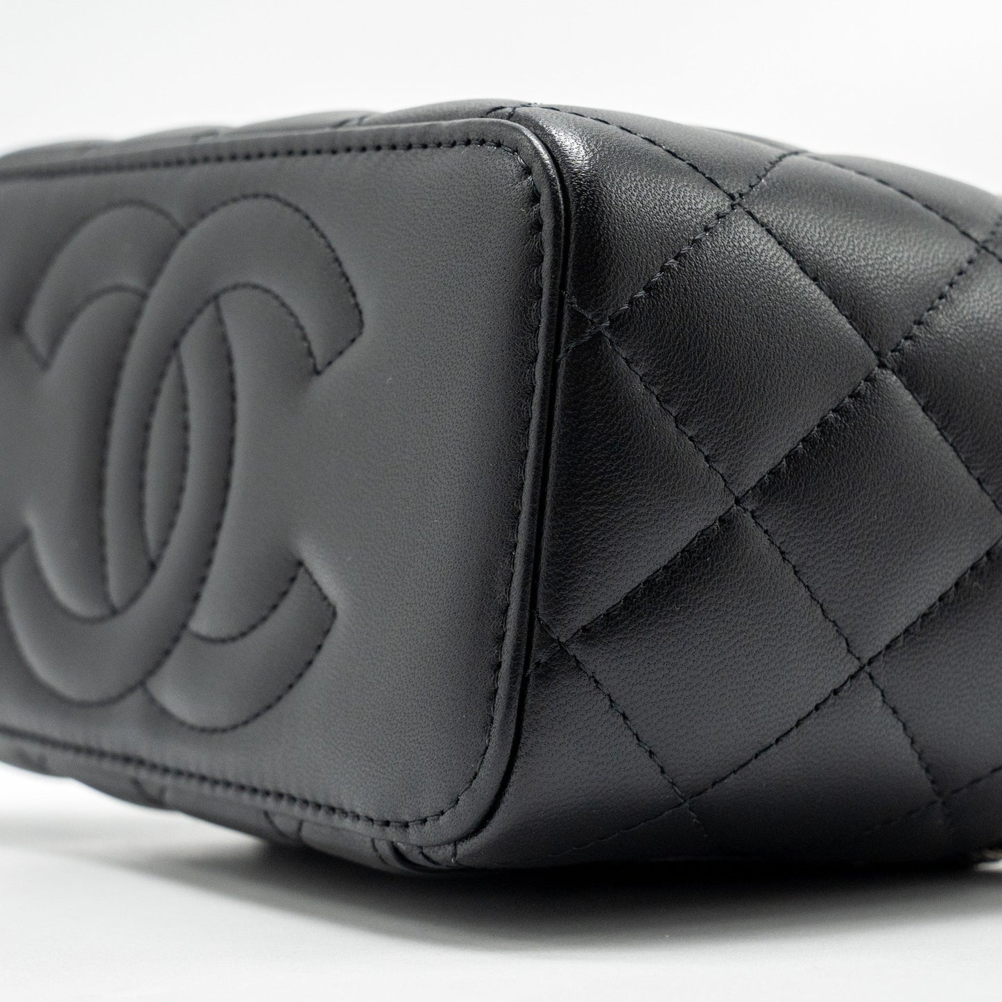 Chanel Top Handle Long Vanity Case Lambskin BLACK  (Microchip)