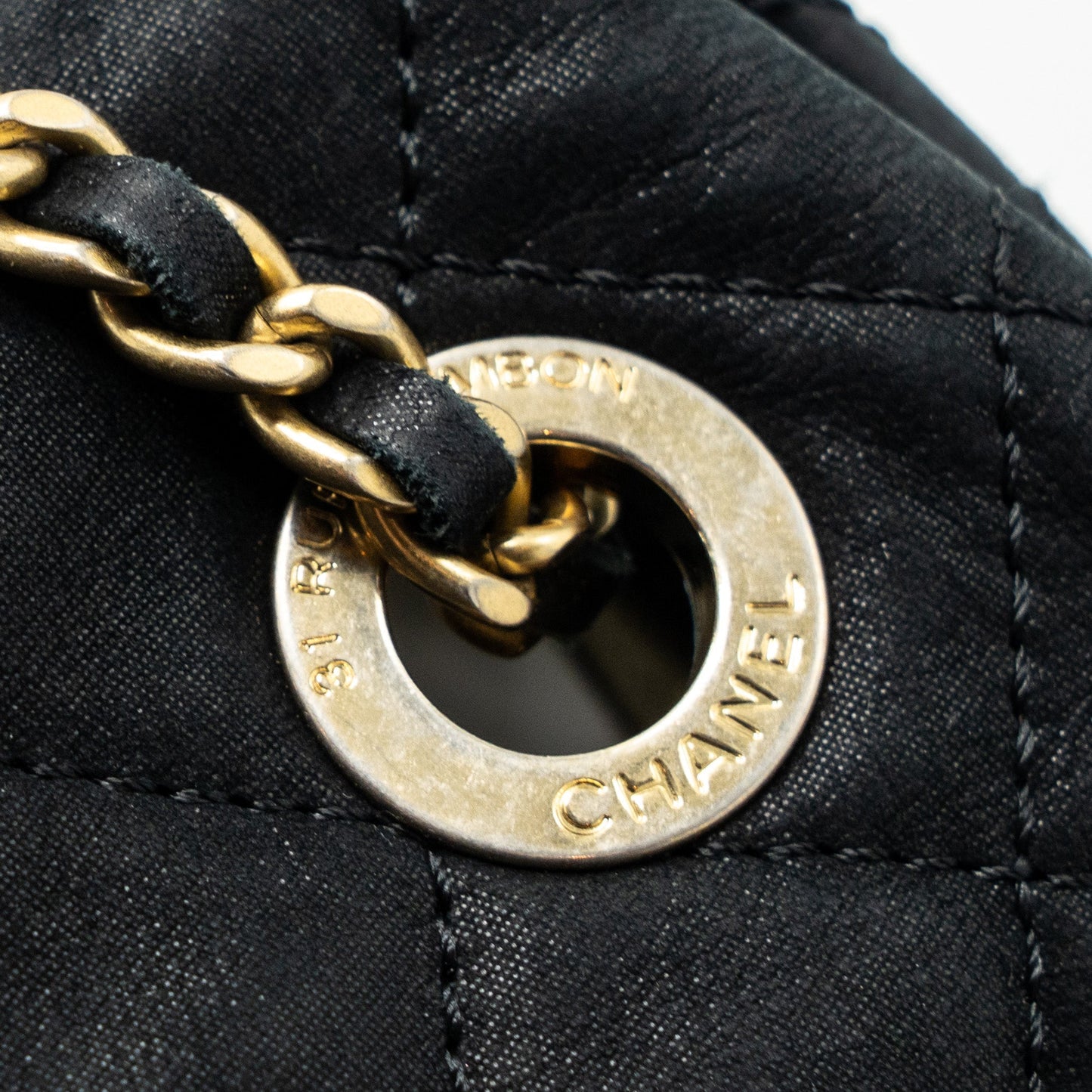 Chanel quilted seasonal flap bag Calfskin Iridescent black with