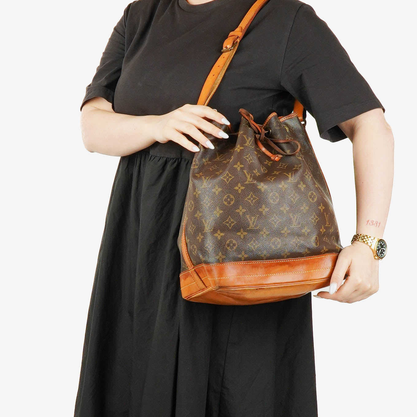 Louis Vuitton Noe GM Malletier Monogram Canvas Shoulder Bag