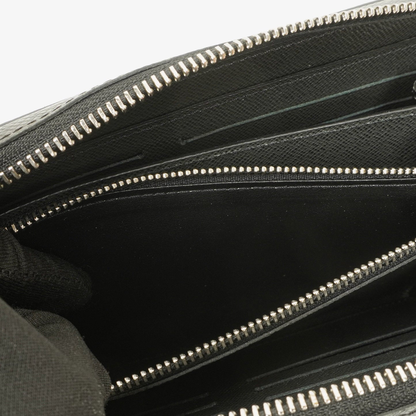 Louis Vuitton Glacier Taiga Leather Zippy XL Wallet