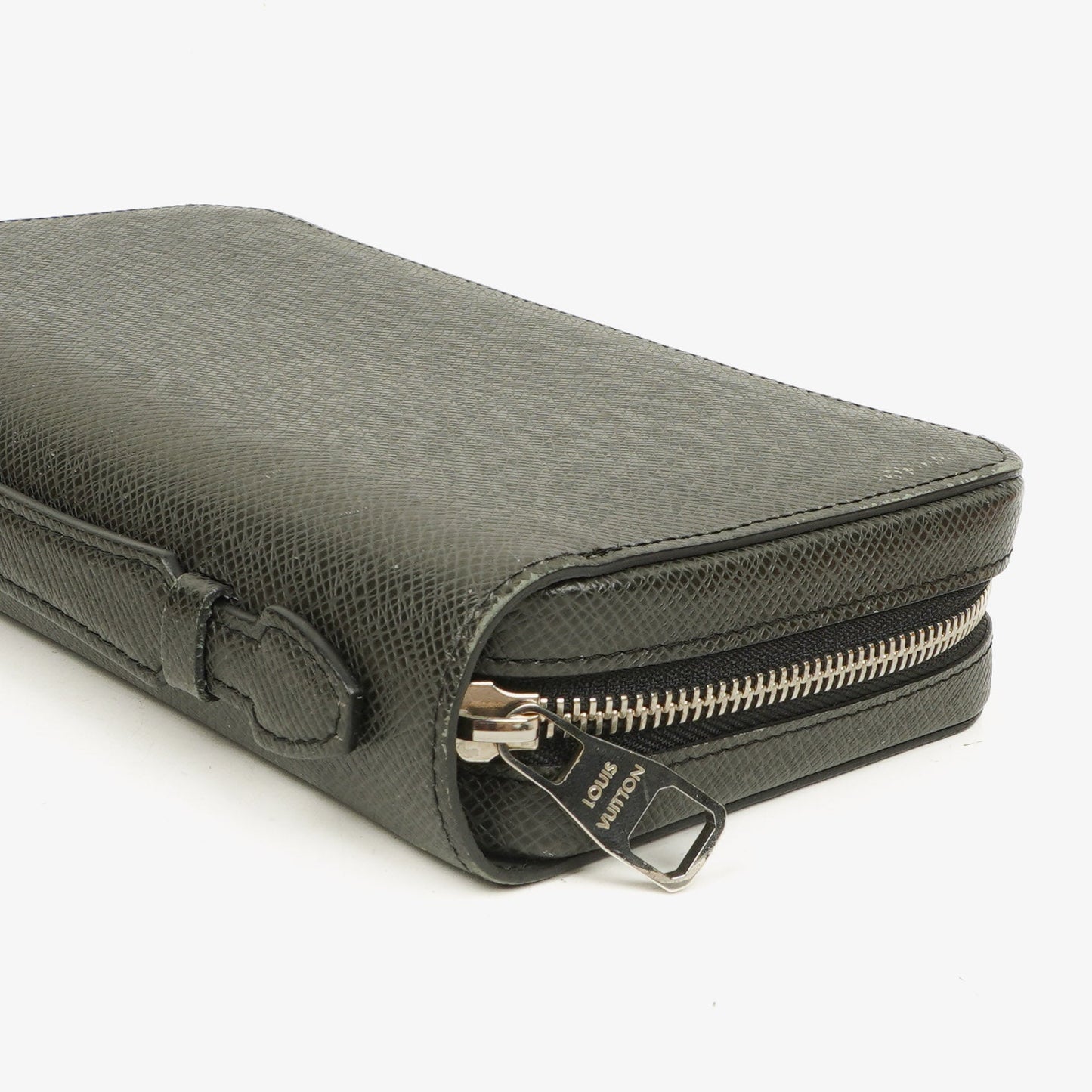 Louis Vuitton Glacier Taiga Leather Zippy XL Wallet