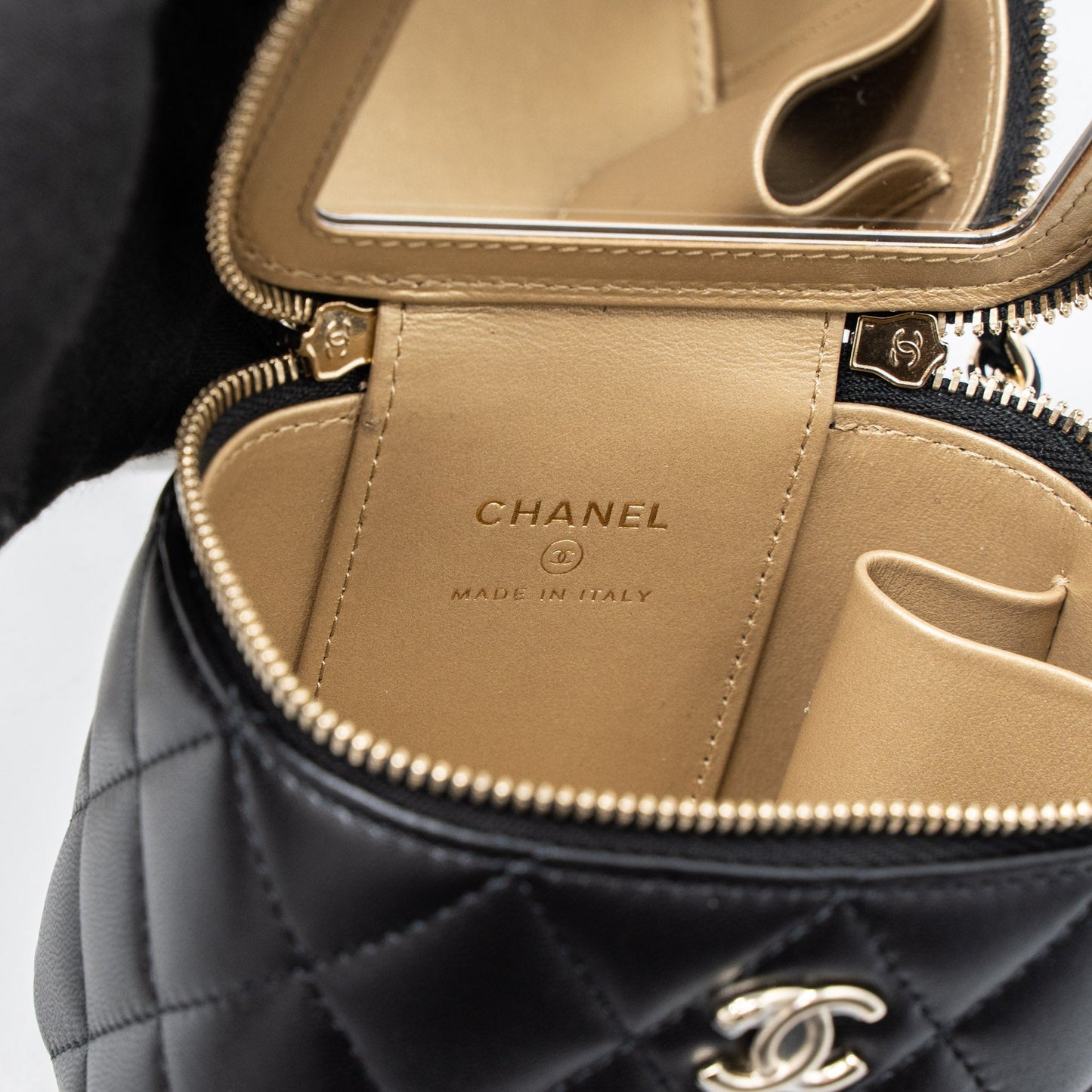 Chanel 23C Pearl Crush Mini Vanity with Chain Lambskin Black L (Microchip)