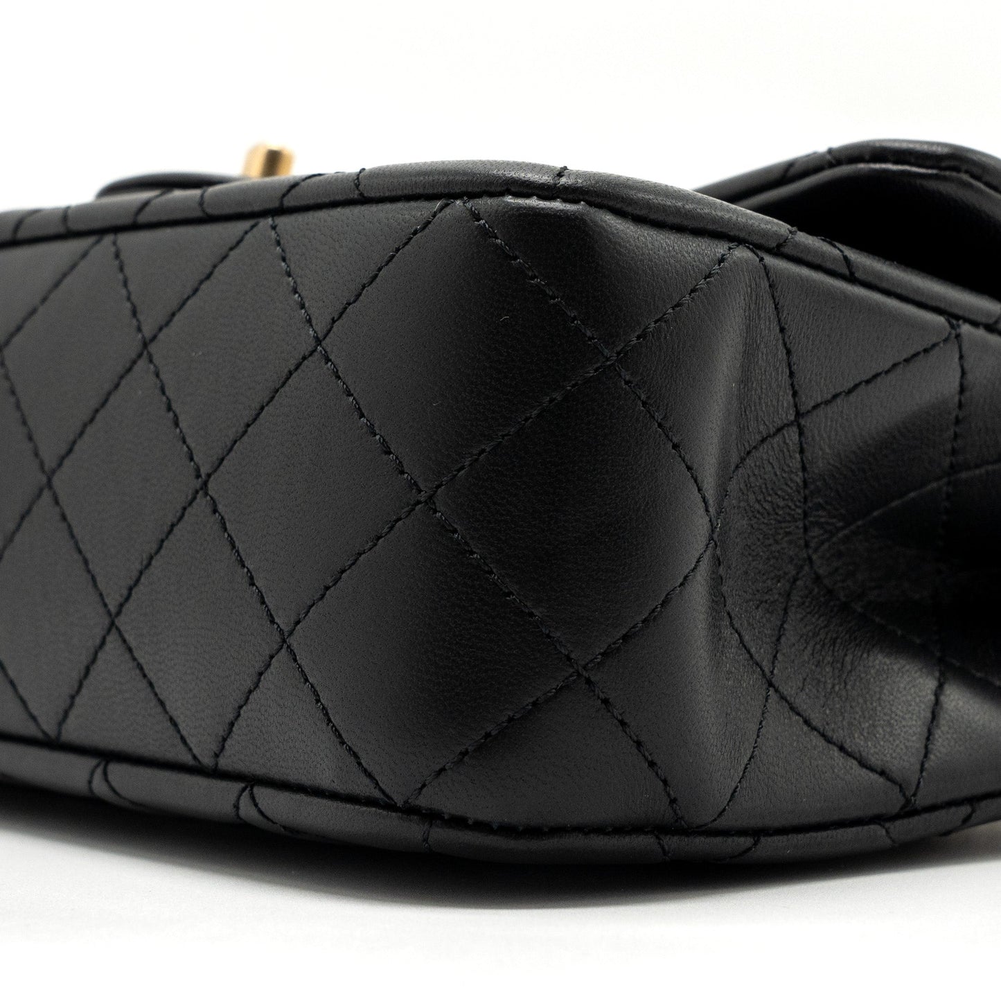 Chanel 23s camellia chain flap bag lambskin black  (Mircochip)