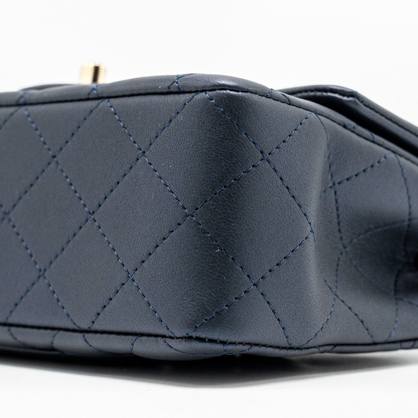 Chanel Top handle mini rectangular flap bag lambskin navy L (microchip)