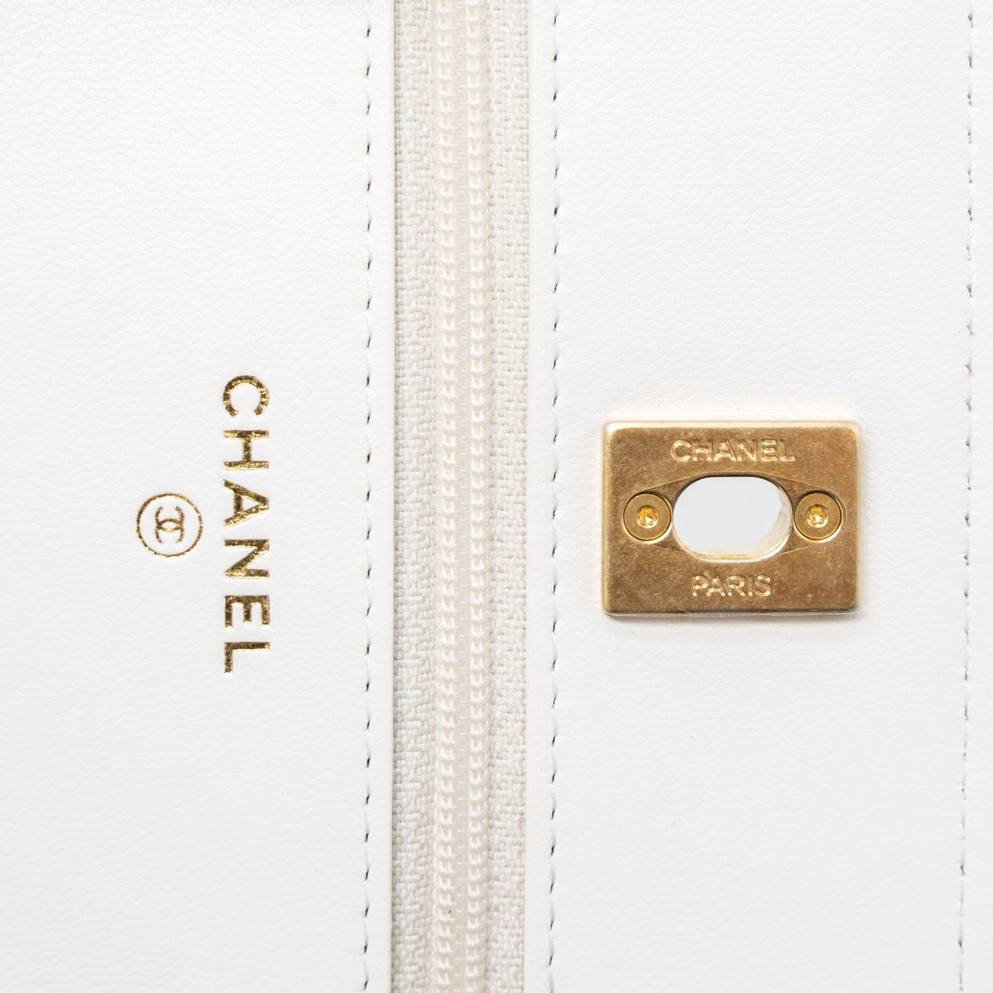 Chanel Pearl Crush Wallet on Chain Lambskin White  (Microchip)