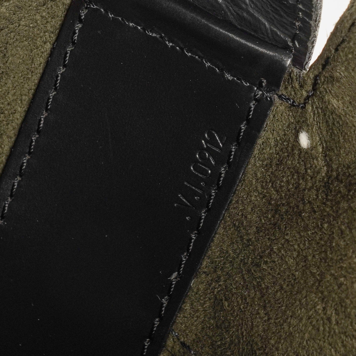Louis Vuitton Sac Seau Black EPI Leather Bag
