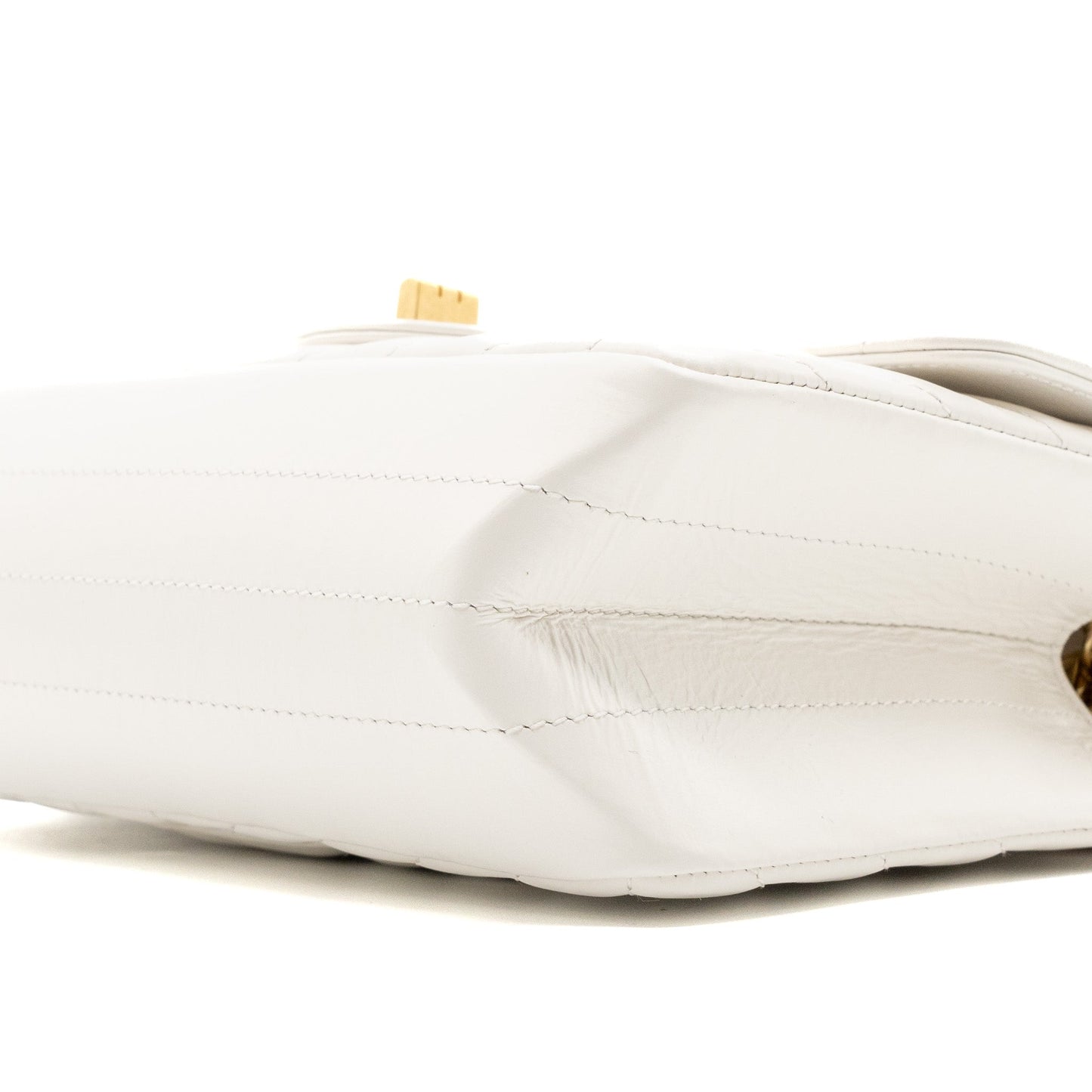 Chanel mini chevron 2.55 reissue flap bag calfskin white  (microchip)