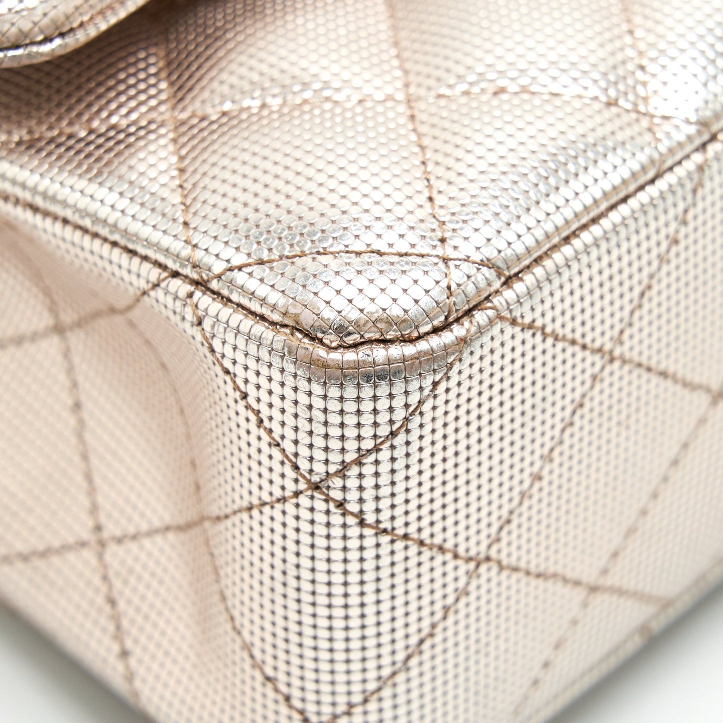 CHANEL SEASONAL MEDIUM FLAP BAG IN CHAMPAGNE PINK