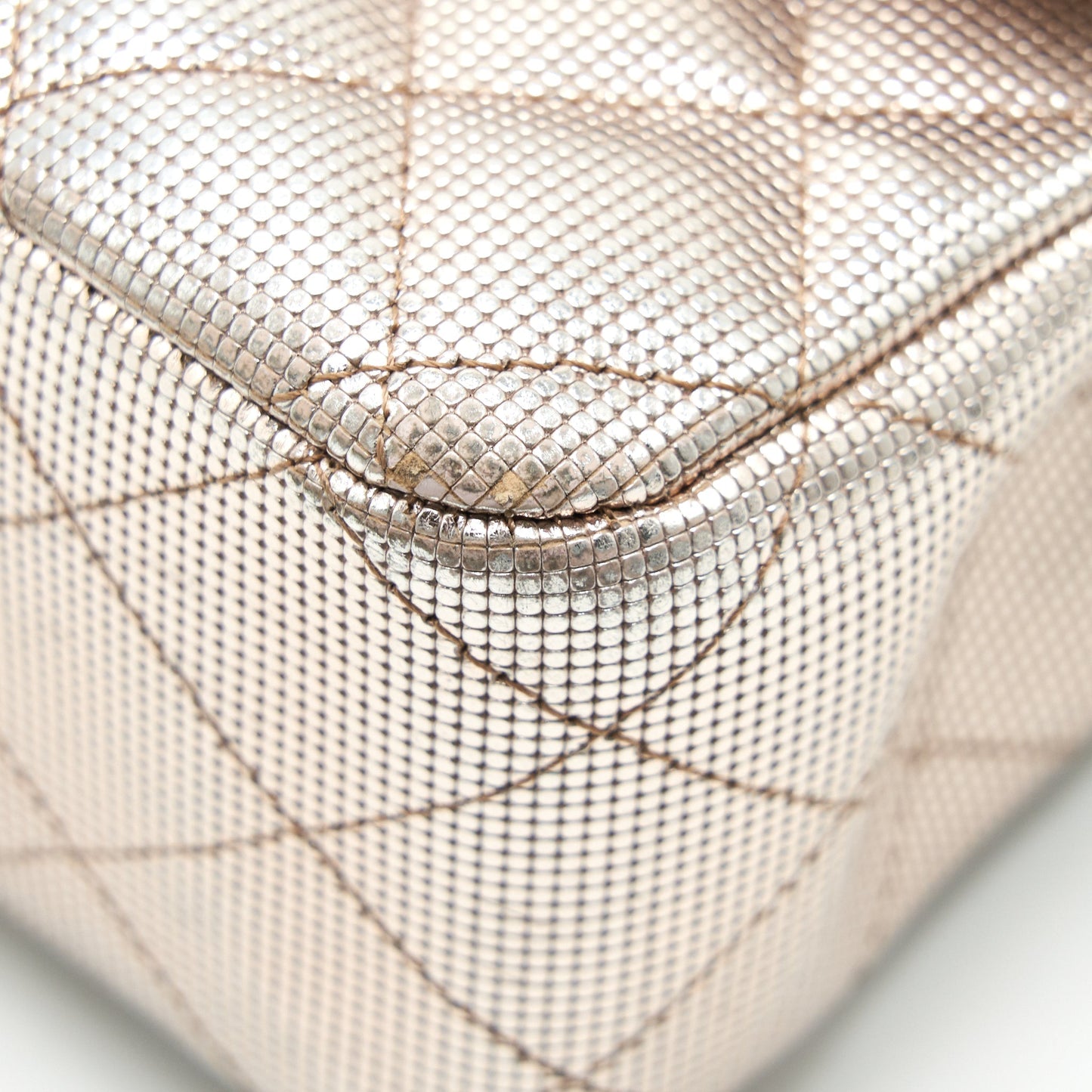 CHANEL SEASONAL MEDIUM FLAP BAG IN CHAMPAGNE PINK