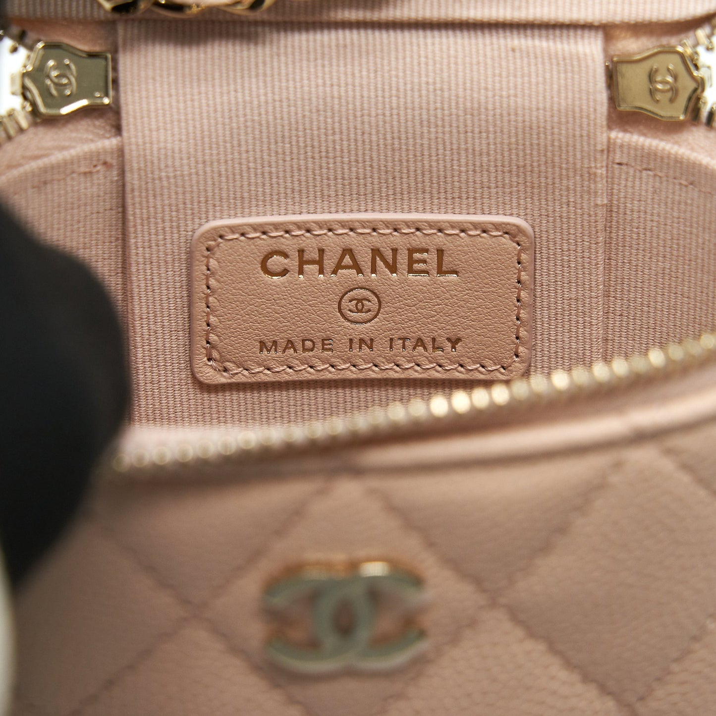 Chanel 22C Light Beige Caviar Vertical Vanity With Chain L