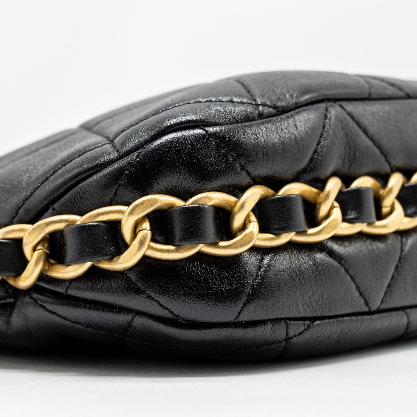 Chanel 23K hobo bag with adjustable chain lambkin black  (microchip)