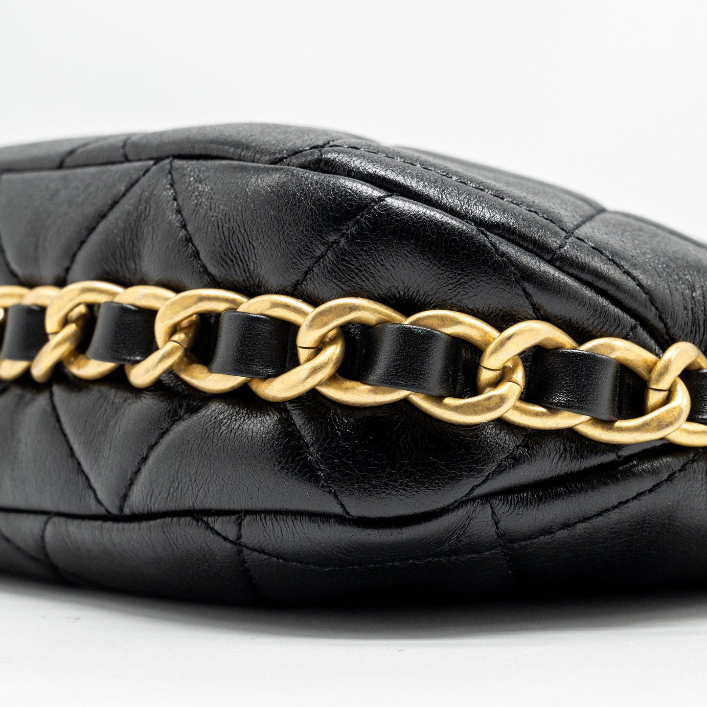 Chanel 23K hobo bag with adjustable chain lambkin black  (microchip)