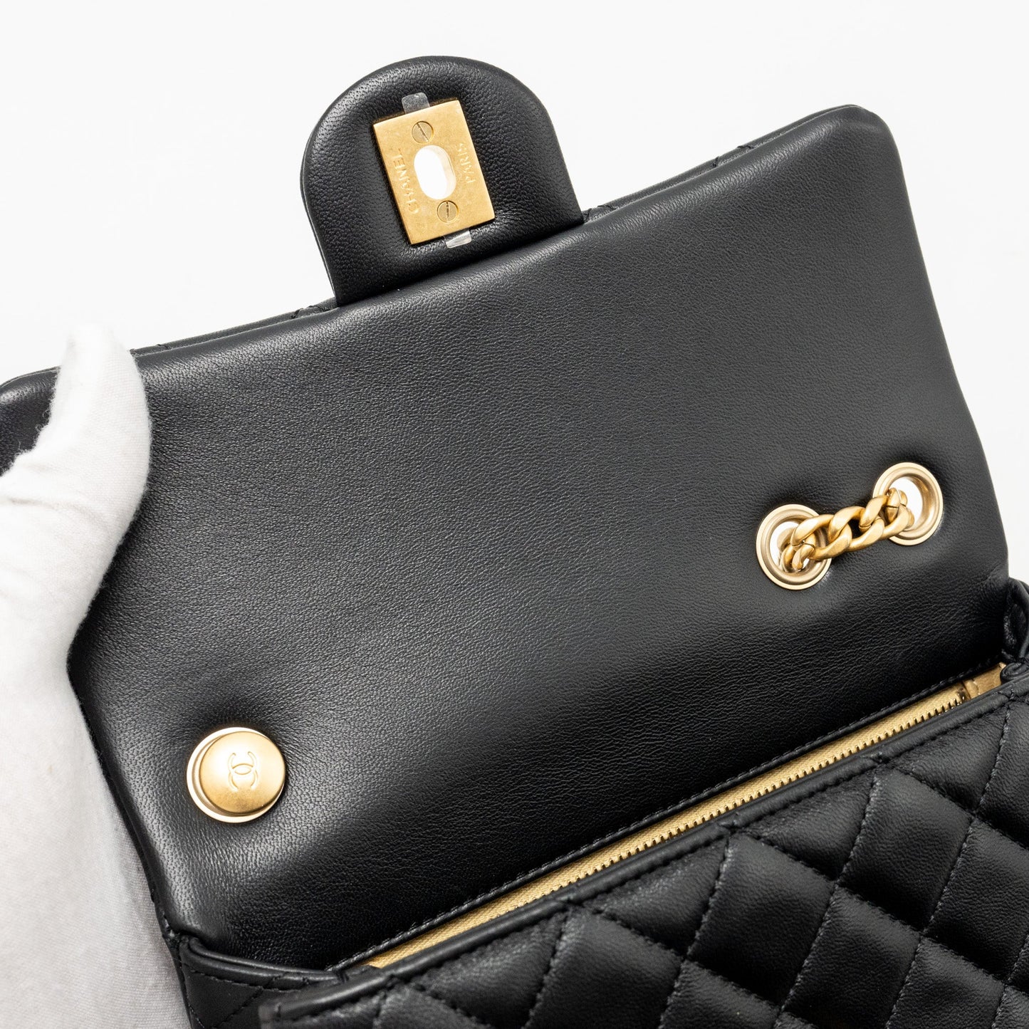 Chanel 25P Camellia Adjustable Chain Flap Bag Lambskin Black (microchip)
