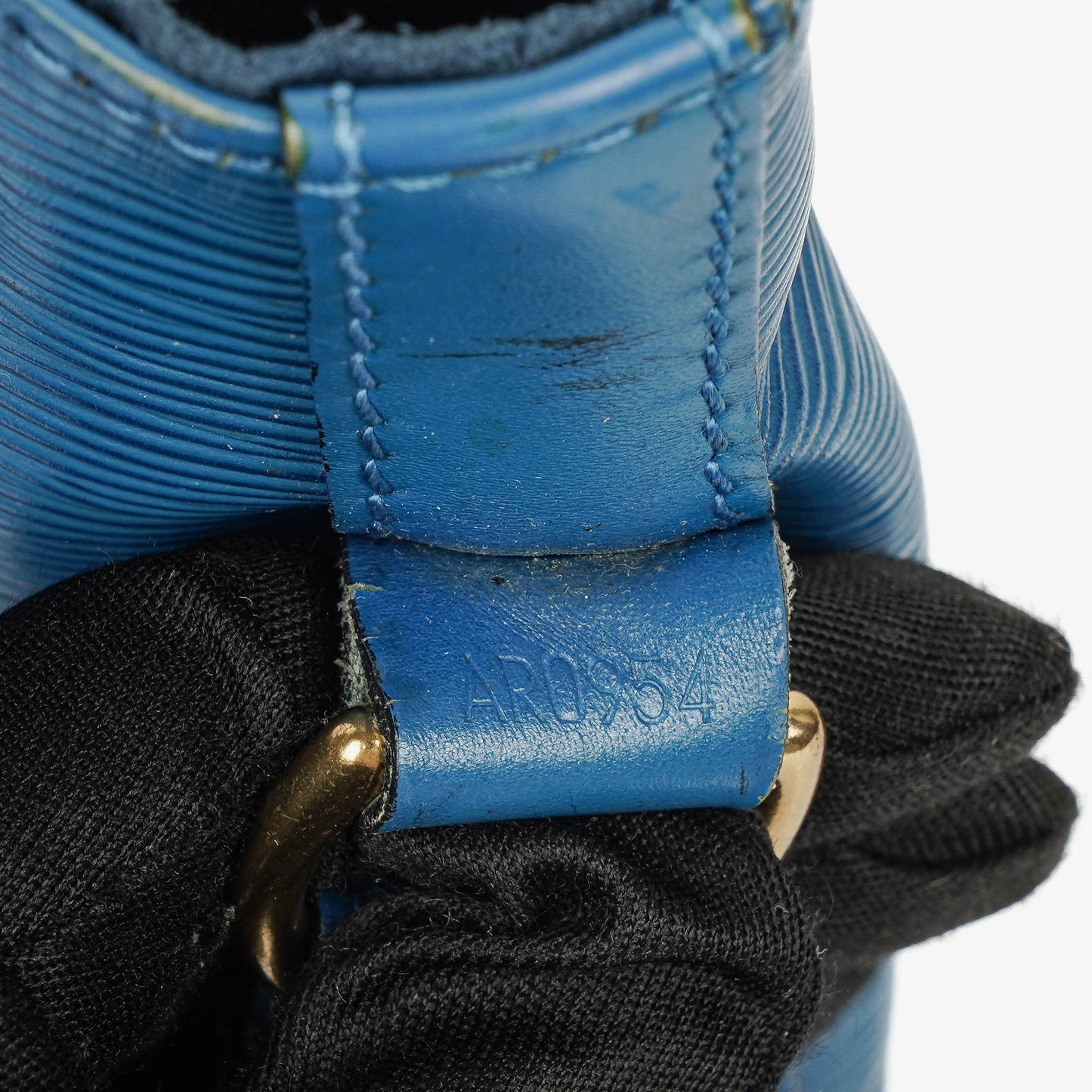 Louis Vuitton Noe Grande GM Blue EPI Leather Shoulder Bag