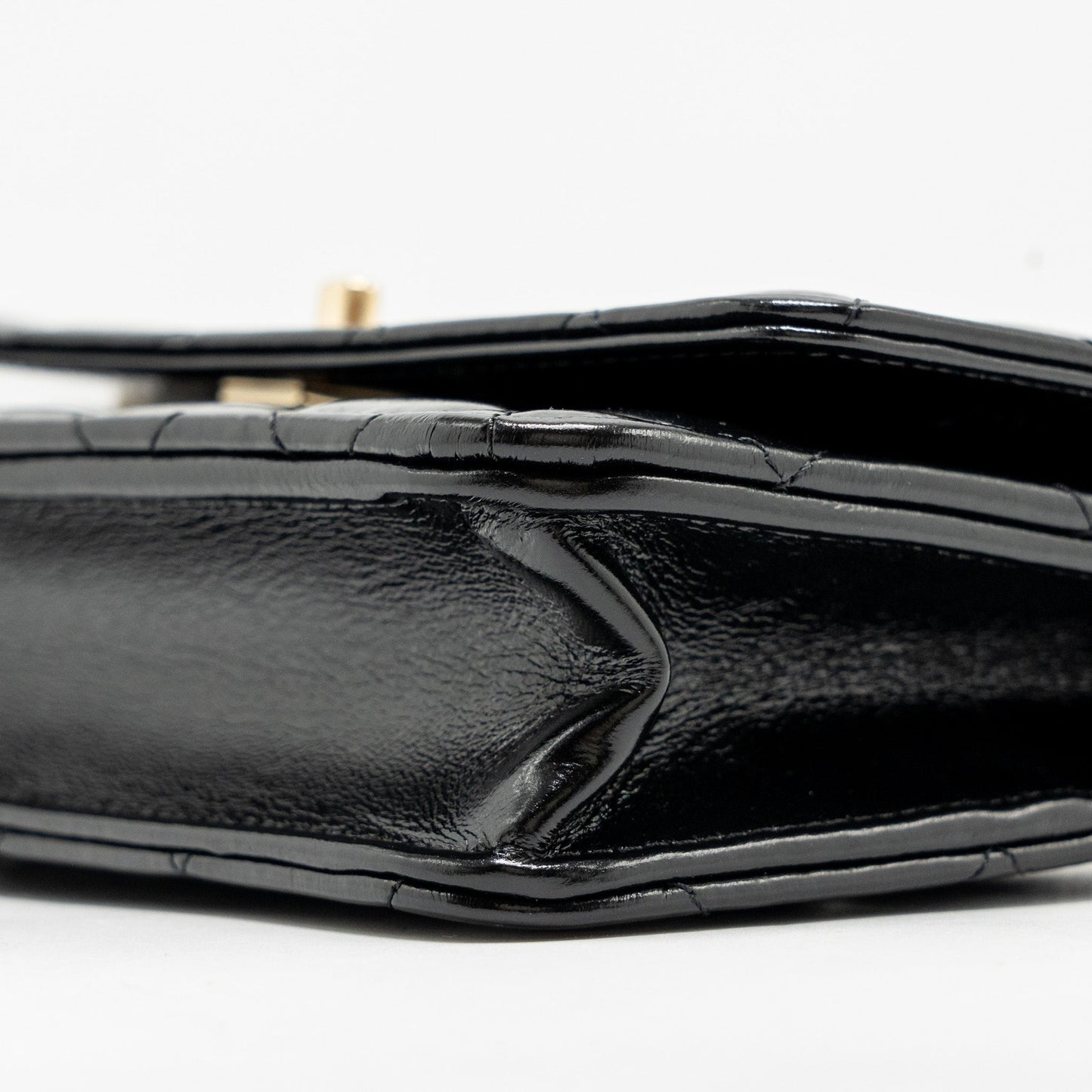 Chanel Wallet on CC Detailed Chain Shiny Lambskin Black  (Microchip)