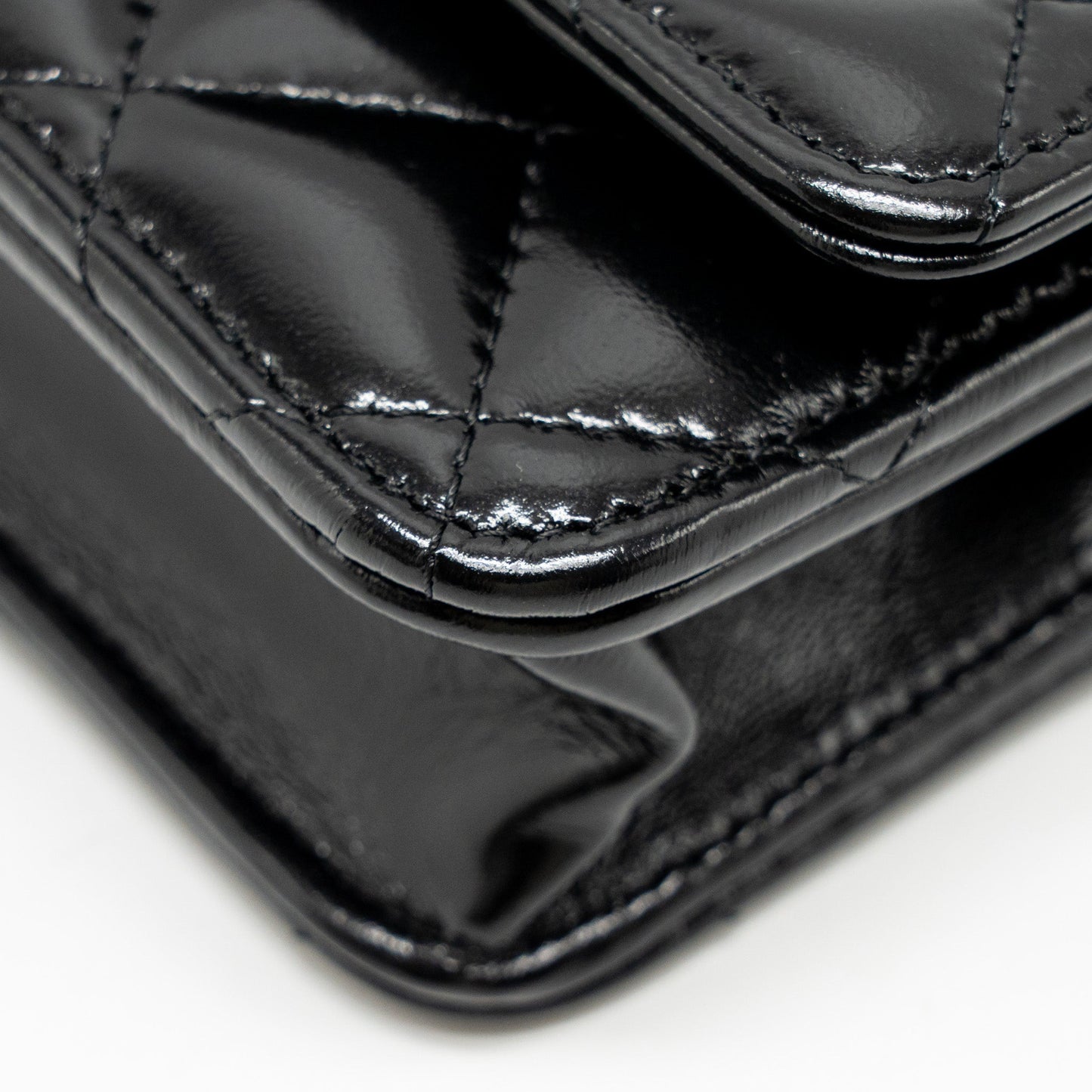 Chanel Wallet on CC Detailed Chain Shiny Lambskin Black  (Microchip)