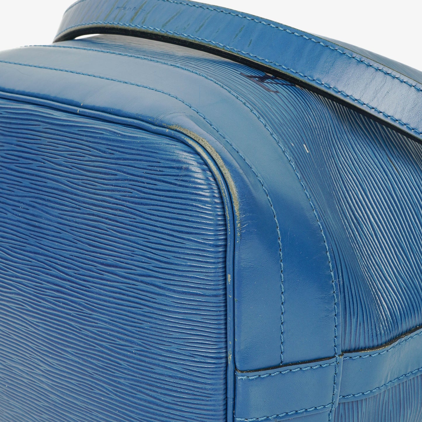 Louis Vuitton Noe Grande GM Blue EPI Leather Shoulder Bag