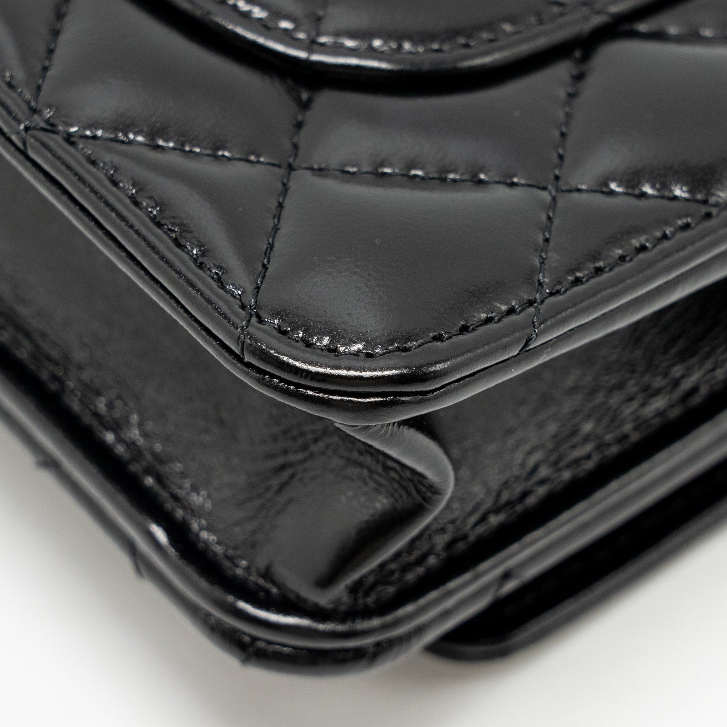 Chanel Wallet on CC Detailed Chain Shiny Lambskin Black  (Microchip)