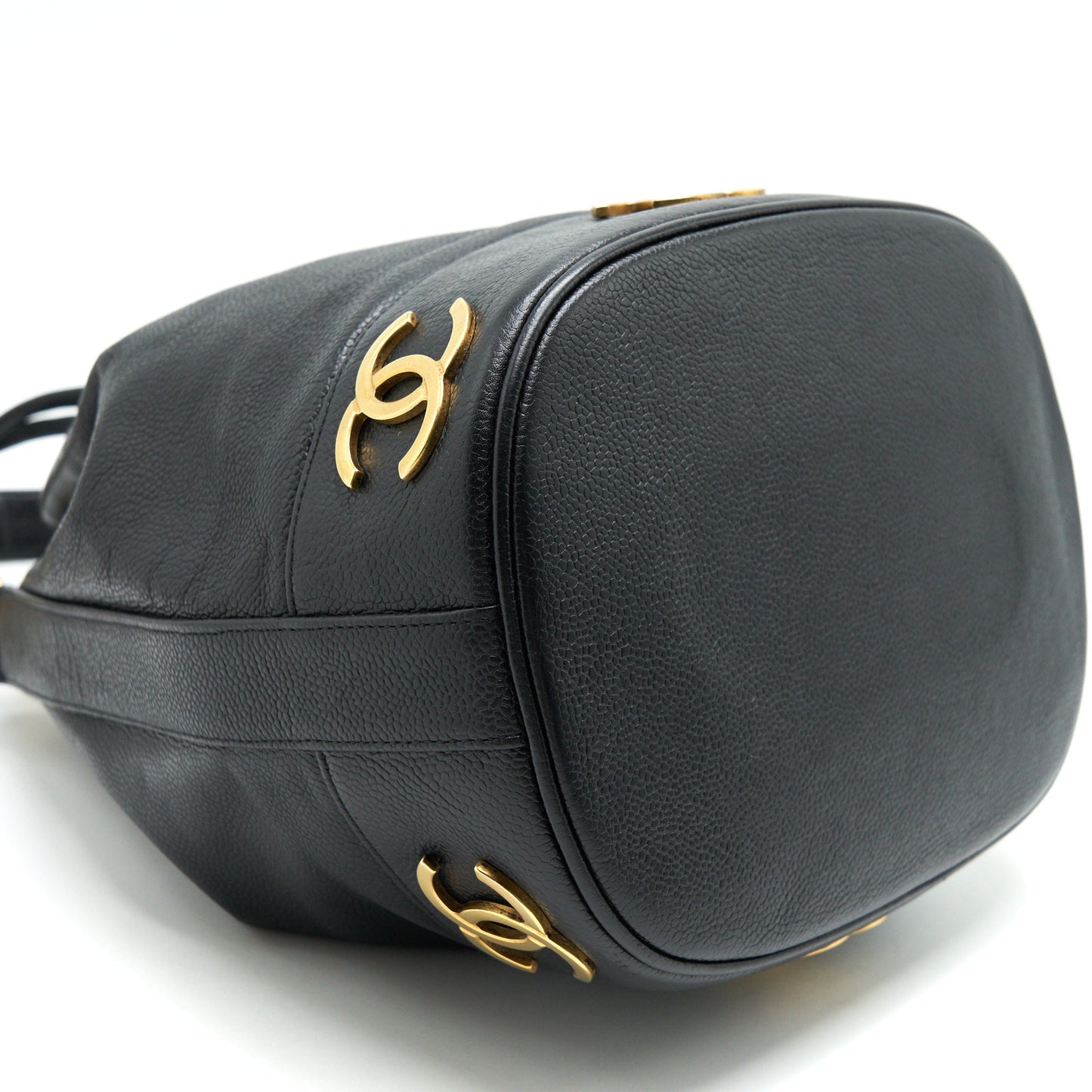 CHANEL  CC Logo Pearl Crush Caviar Bucket Bag Black