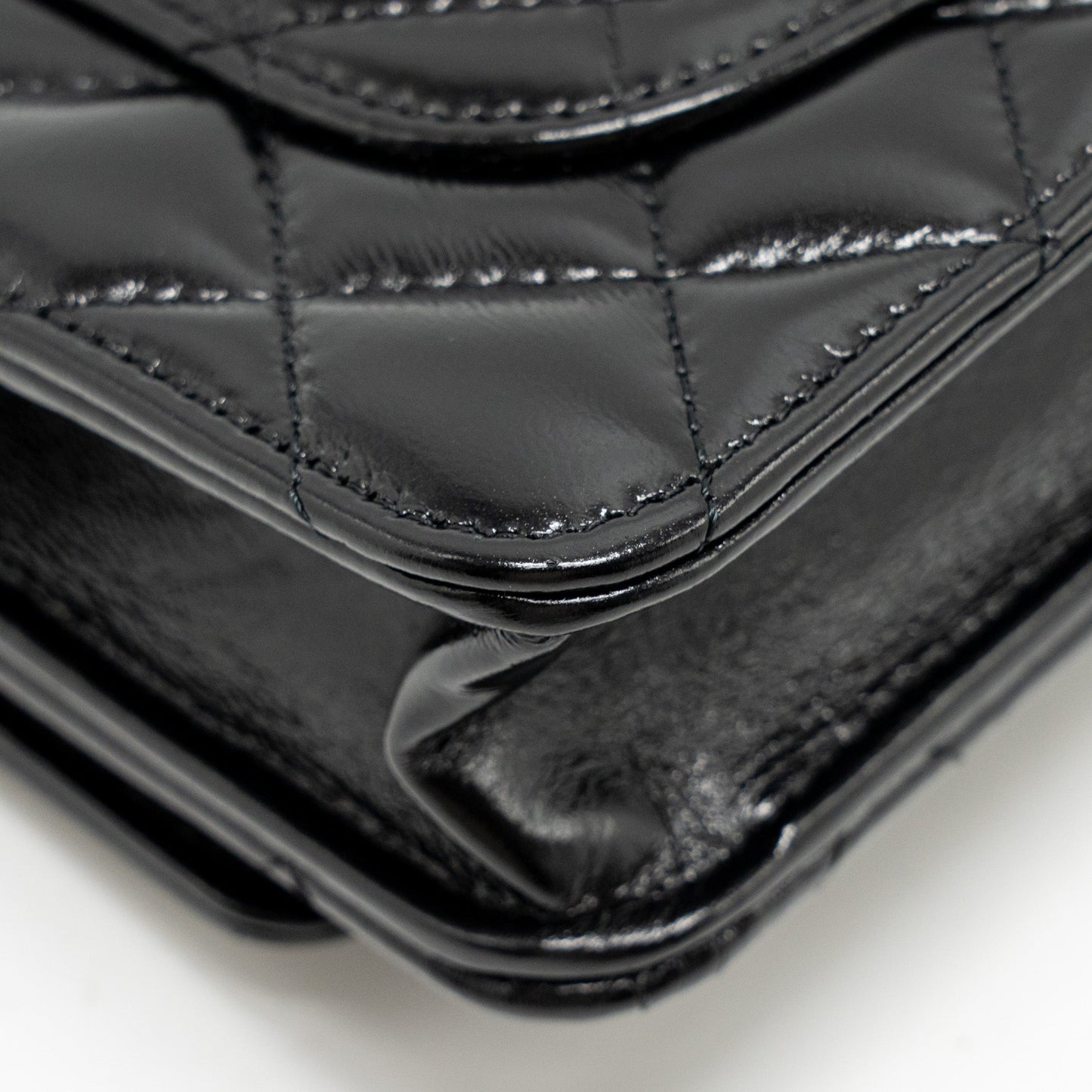 Chanel Wallet on CC Detailed Chain Shiny Lambskin Black  (Microchip)