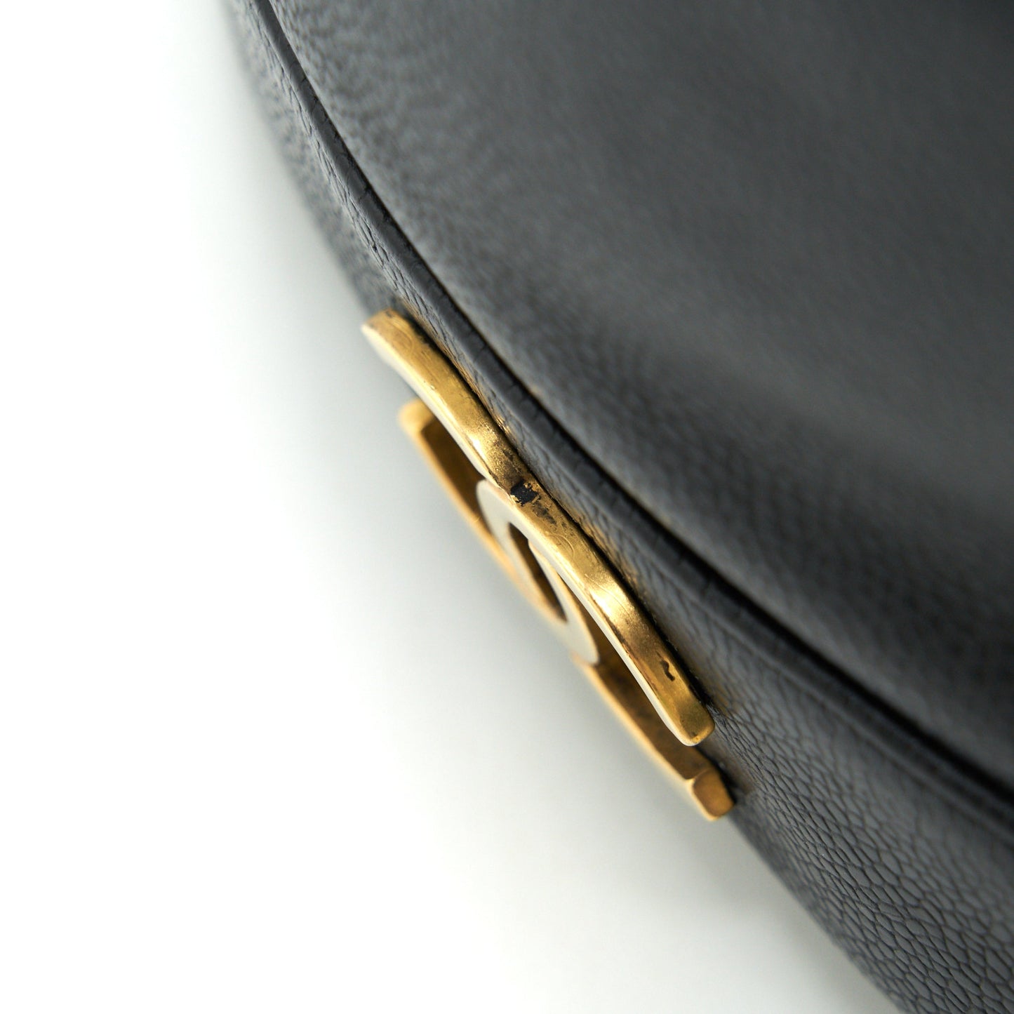 CHANEL  CC Logo Pearl Crush Caviar Bucket Bag Black