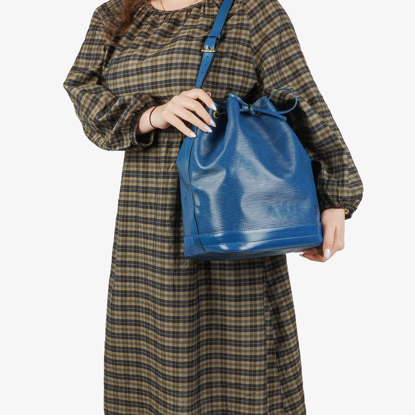 Louis Vuitton Noe Grande GM Blue EPI Leather Shoulder Bag