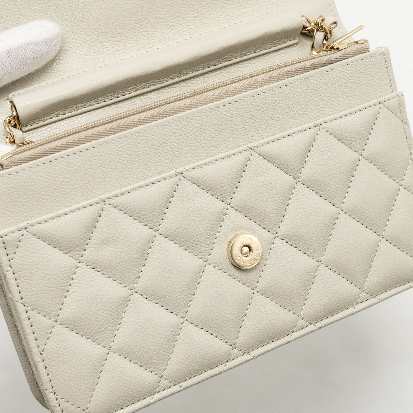 Chanel Classic Wallet on Chain Caviar Creamy White L(microchip)