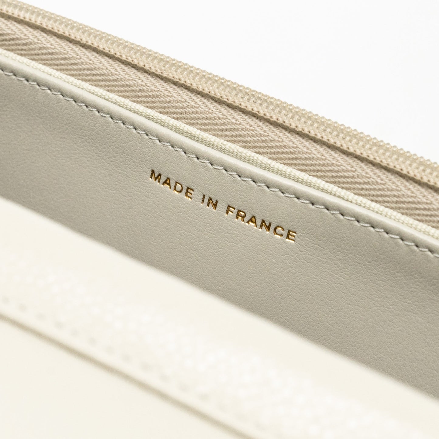 Chanel Classic Wallet on Chain Caviar Creamy White L(microchip)