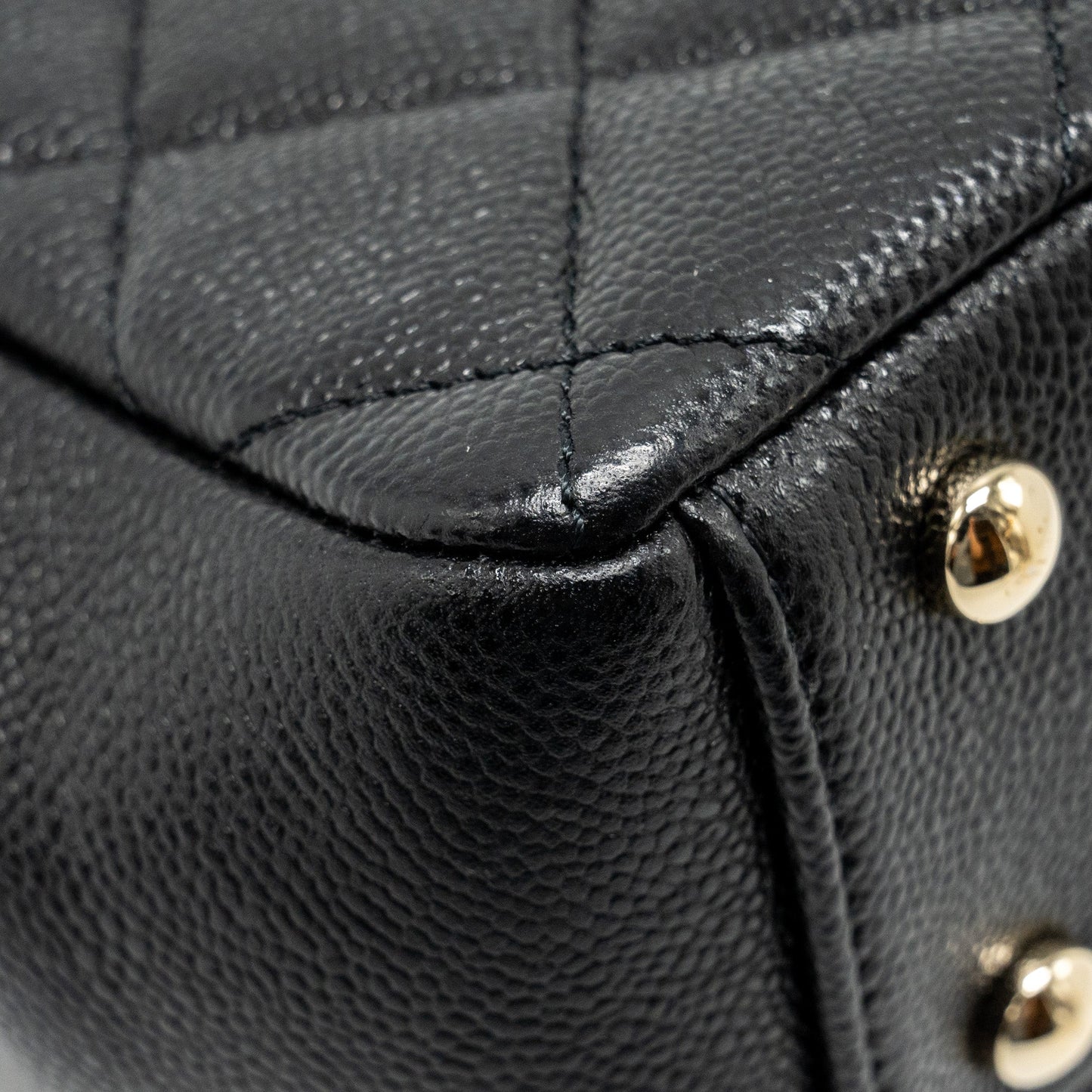 Chanel Small Business Affinity Caviar Black L (Microchip)