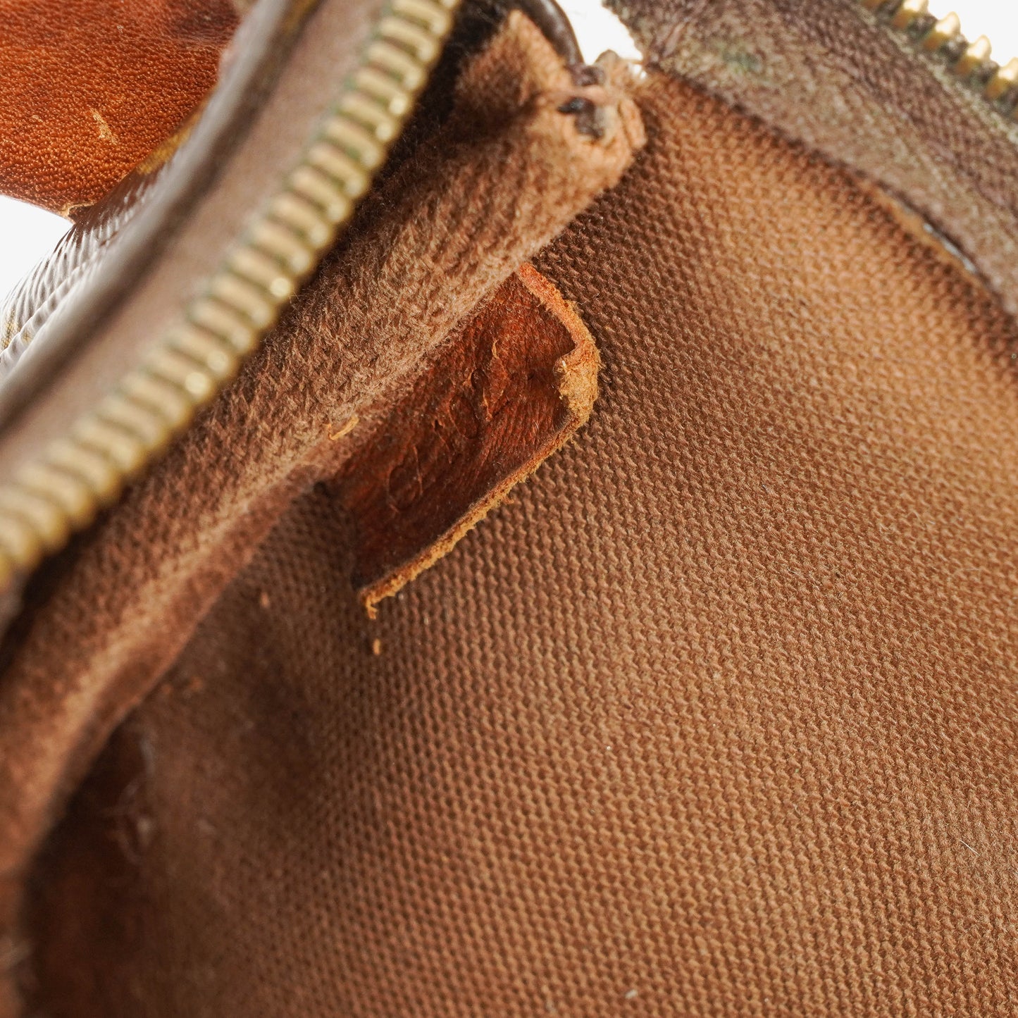 Louis Vuitton Pochette Accessoires Monogram Canvas Clutch Bag