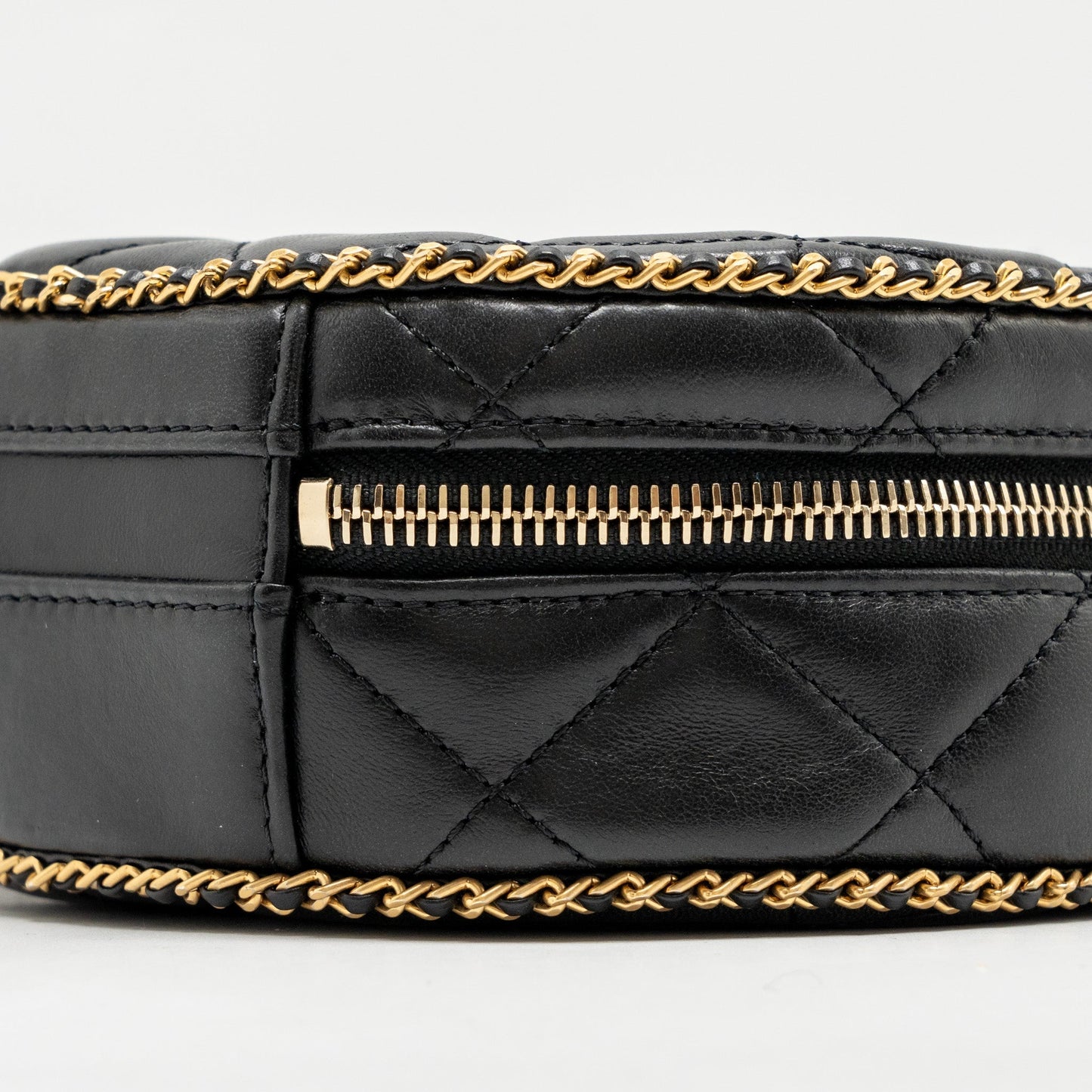CHANEL Round Vanity With Chain Lambskin Black  (Microchip)