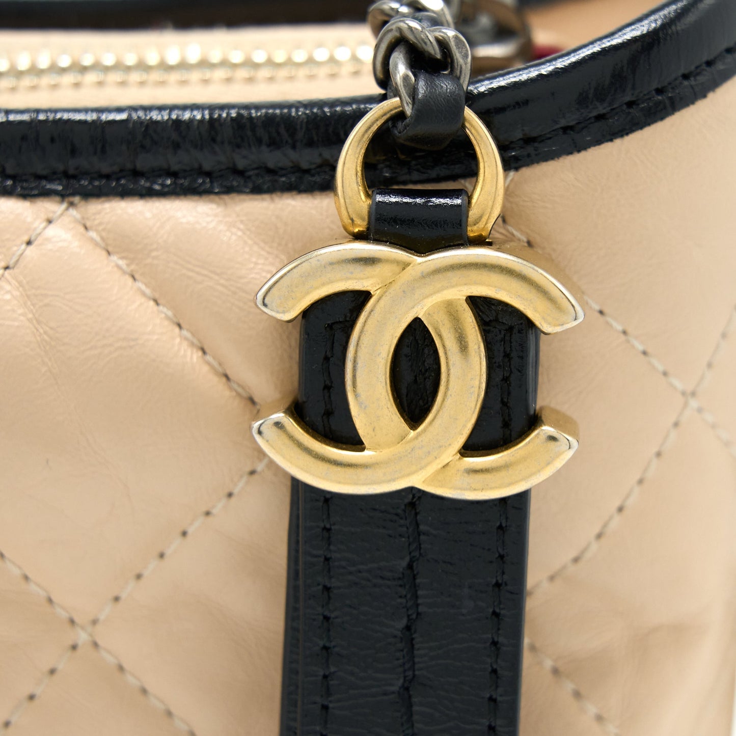 Chanel Small Gabrielle Bag Aged Calfskin Beige/Black Multicolour Hardware