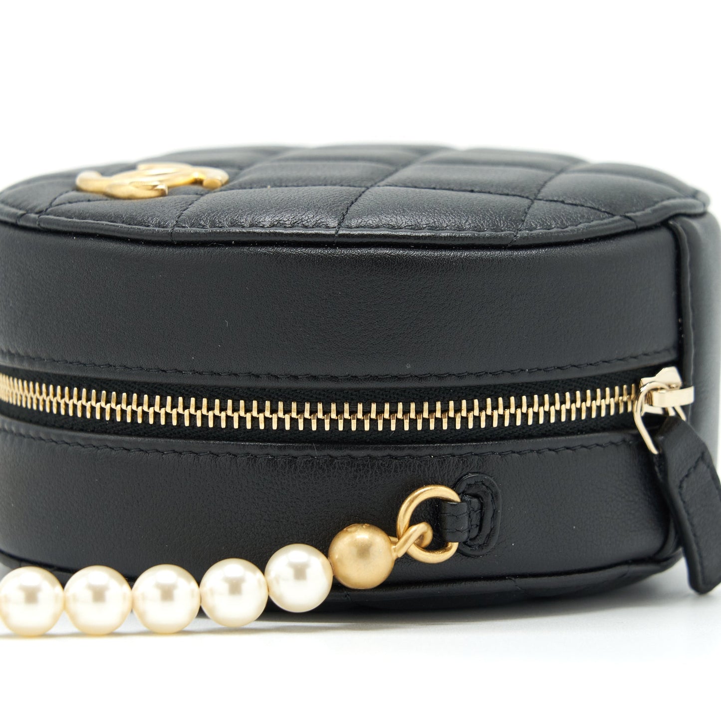 Chanel Pearl Round Clutch With Chain Calfskin Black