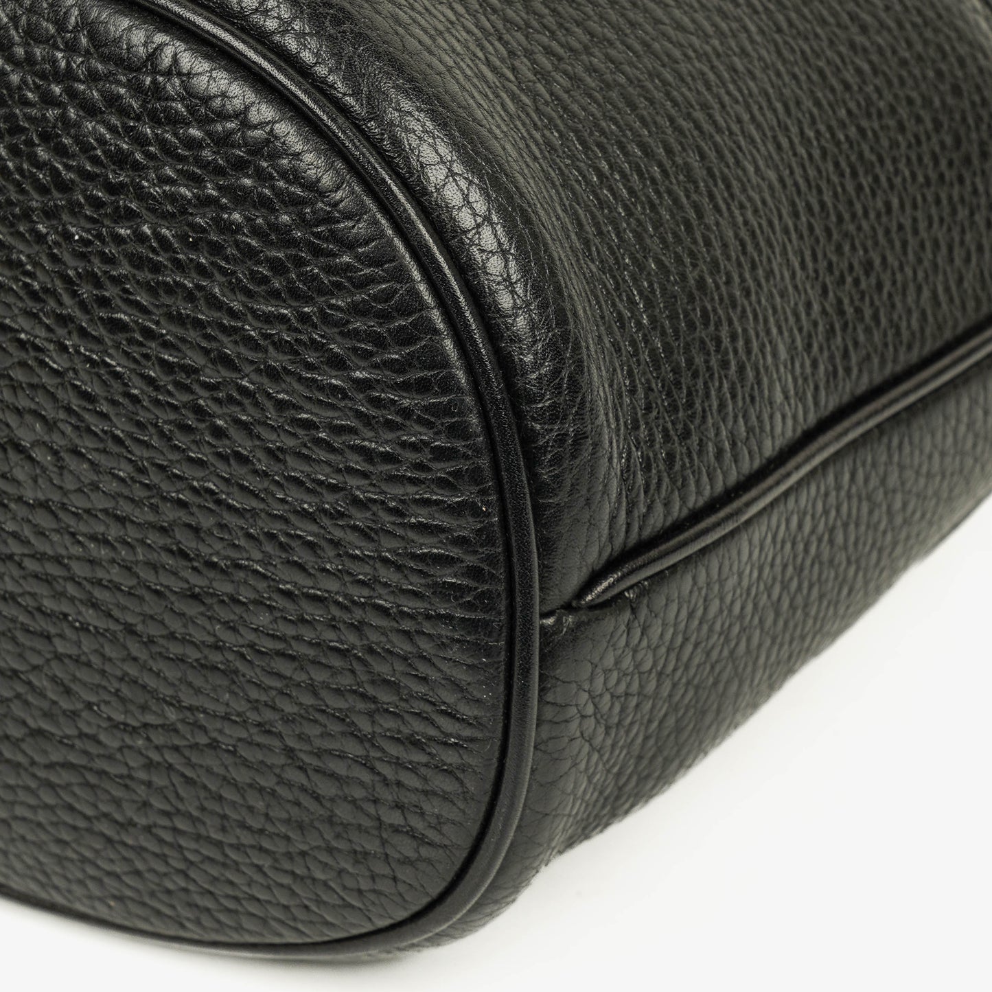 Gucci Interlocking Black Leather Bucket Bag