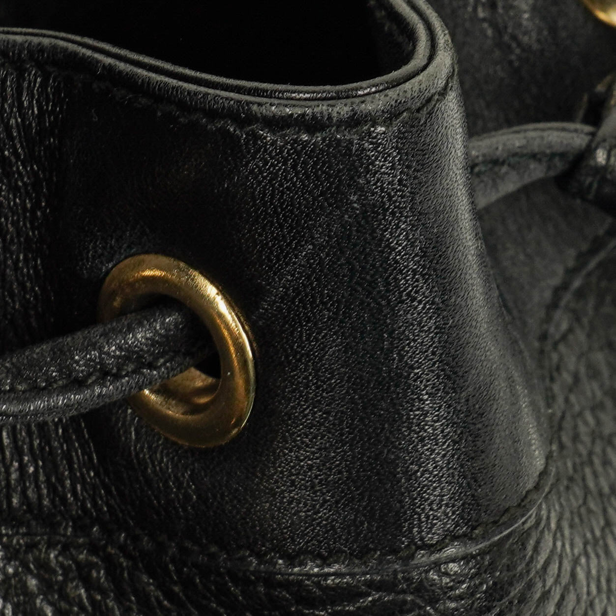 Gucci Interlocking Black Leather Bucket Bag