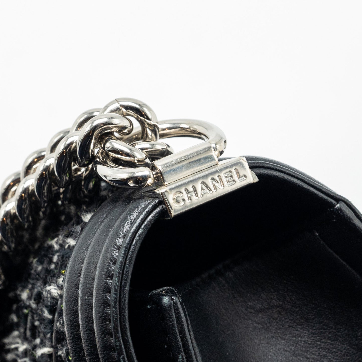 Chanel Medium Boy Bag Tweed/Calfskin black/Multicolour