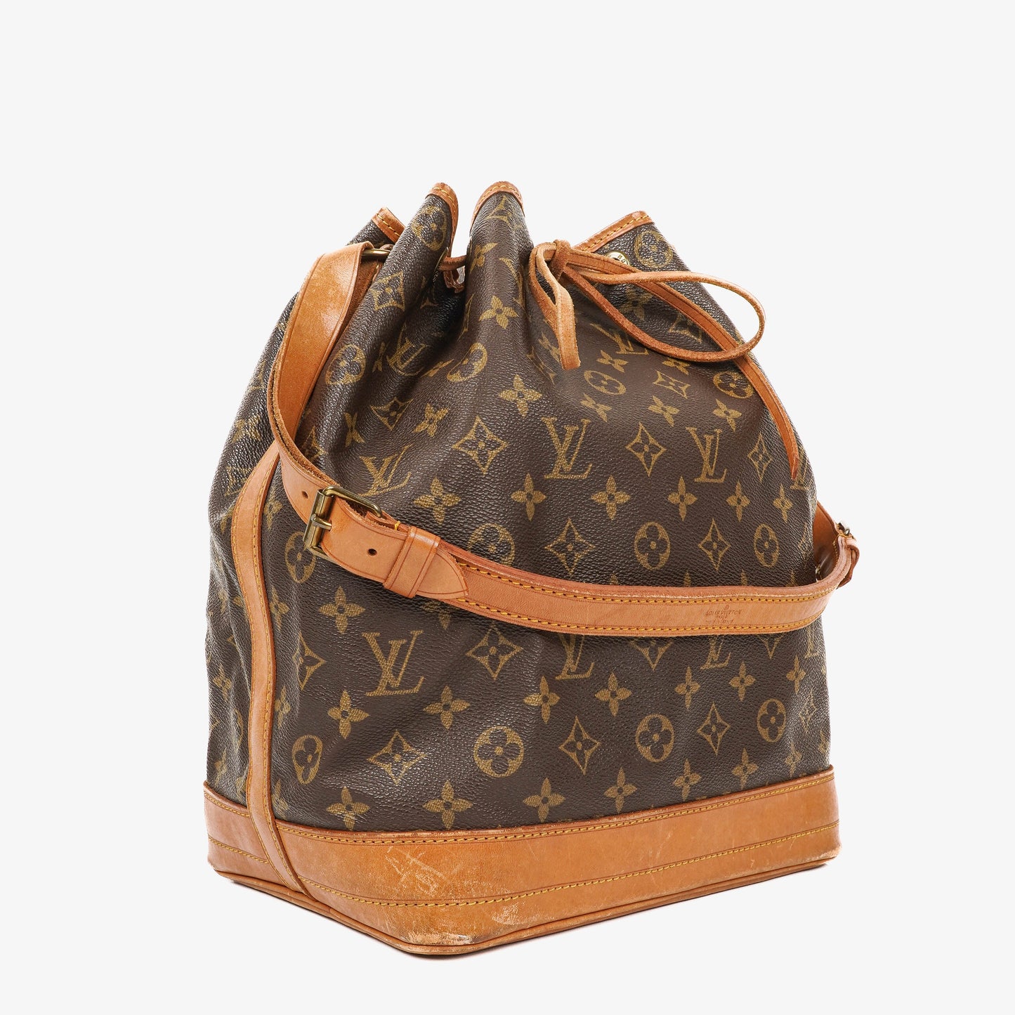 Louis Vuitton Noe Grande GM Monogram Canvas Shoulder Bag