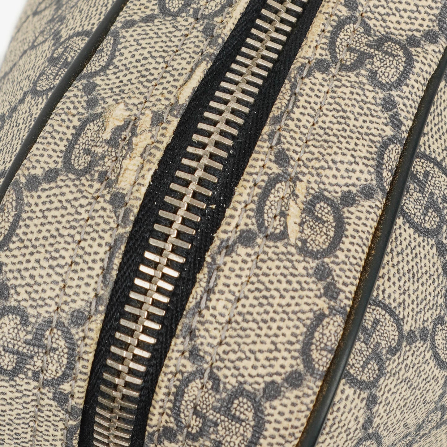 Gucci GG Supreme Canvas Briefcase