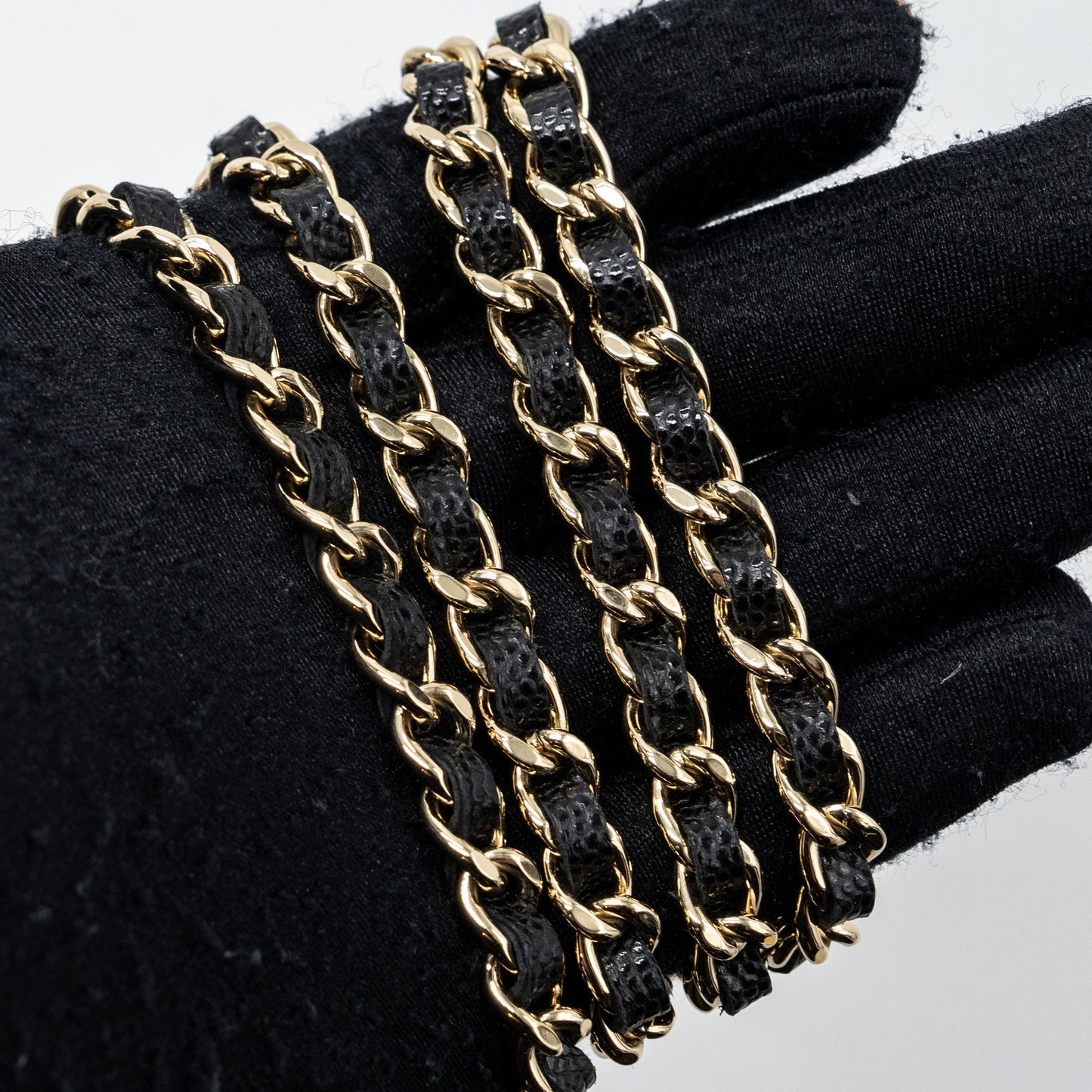 Chanel Detailed Logo Wallet On Chain Black Caviar L (microchip)