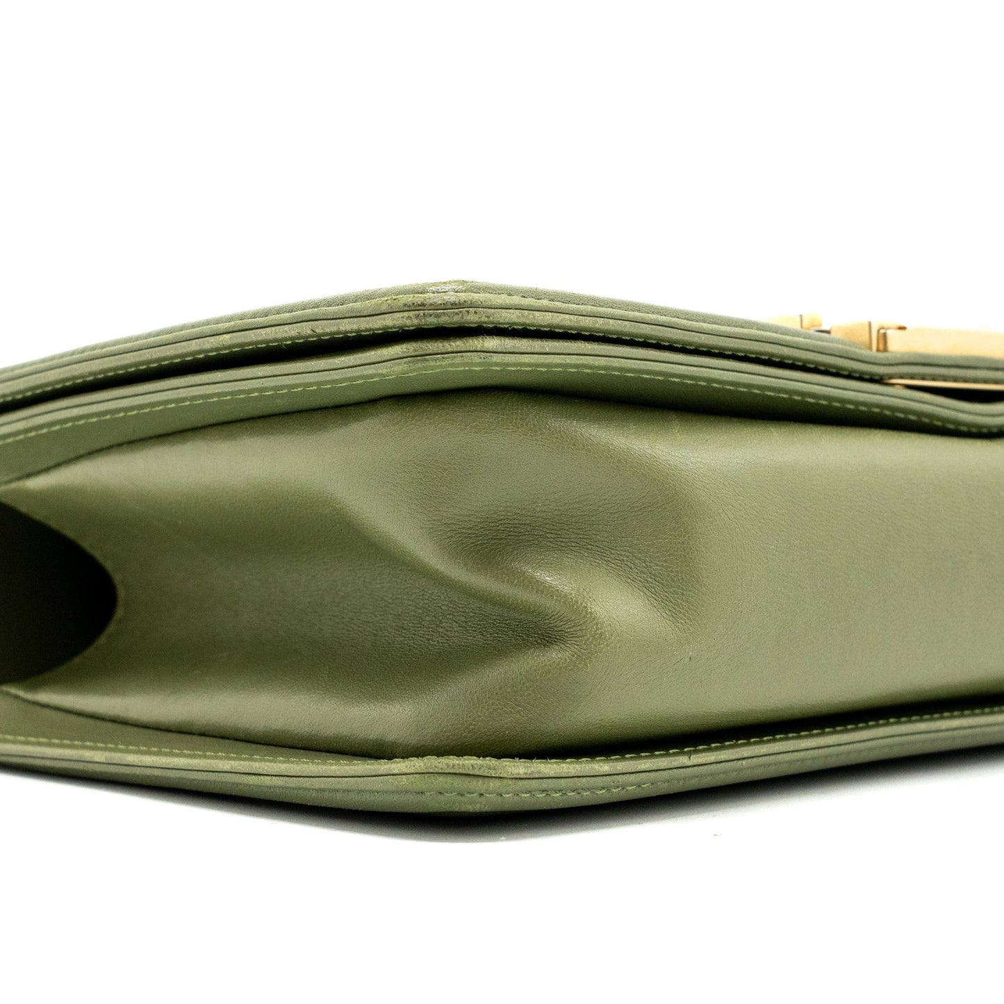 Chanel Medium boy bag lambskin green