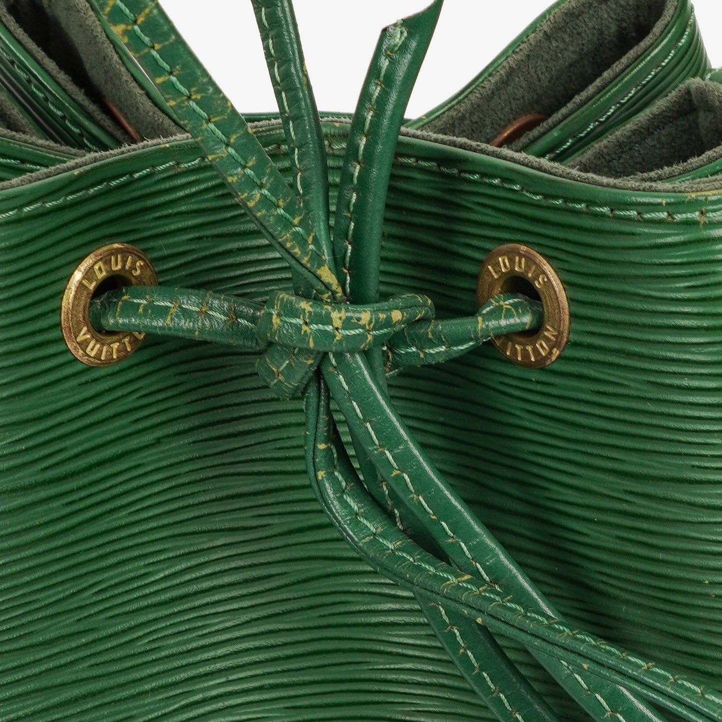 Louis Vuitton Noe Grande GM Green EPI Leather Shoulder Bag