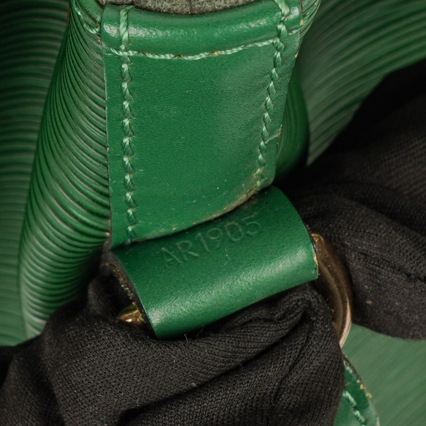 Louis Vuitton Noe Grande GM Green EPI Leather Shoulder Bag