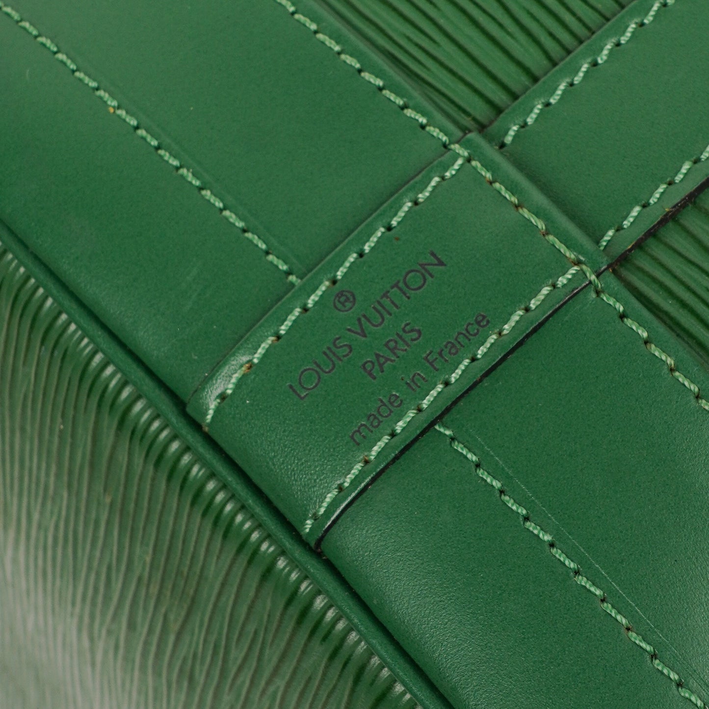 Louis Vuitton Noe Grande GM Green EPI Leather Shoulder Bag
