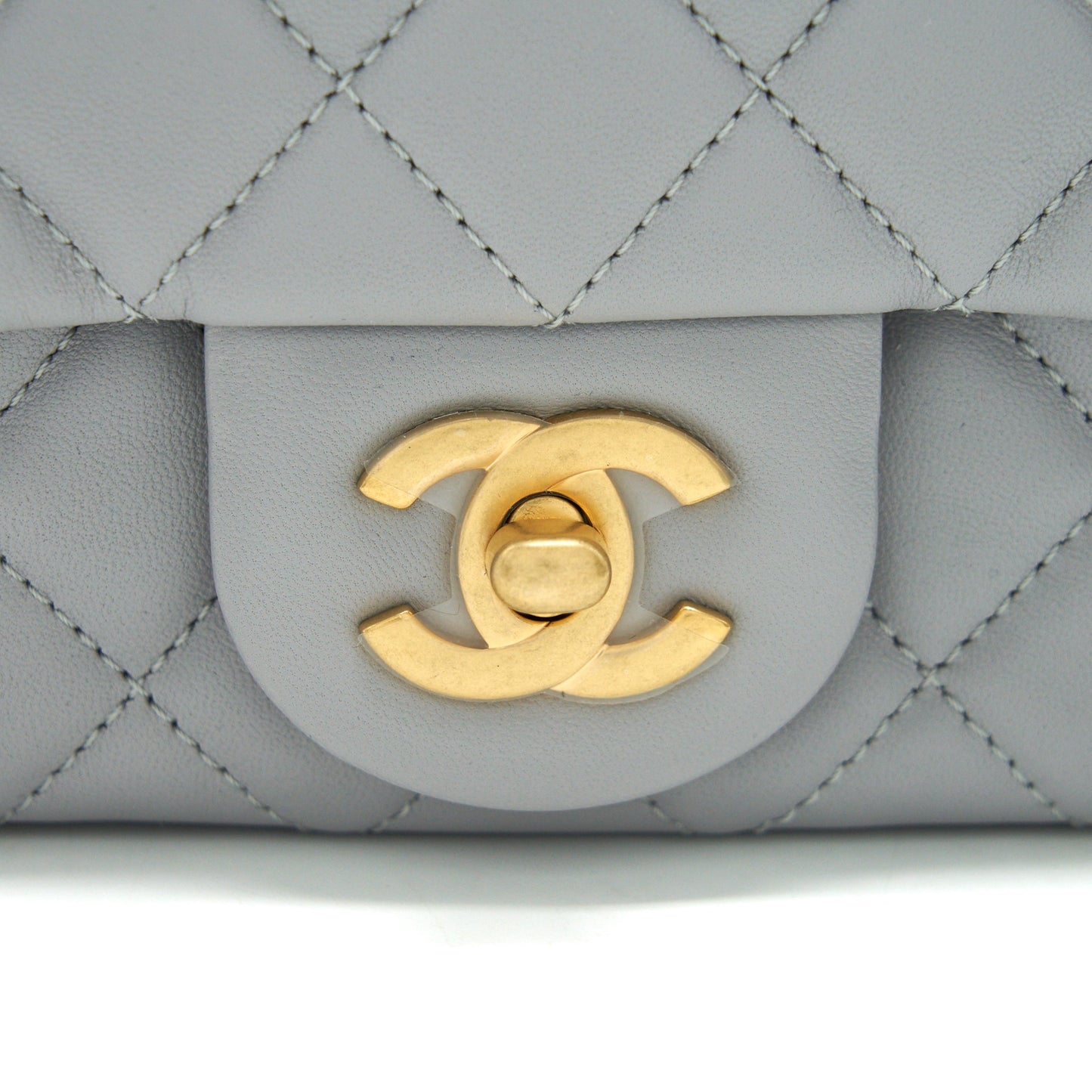 Chanel 21B Pearl Crush mini square Flap Bag grey