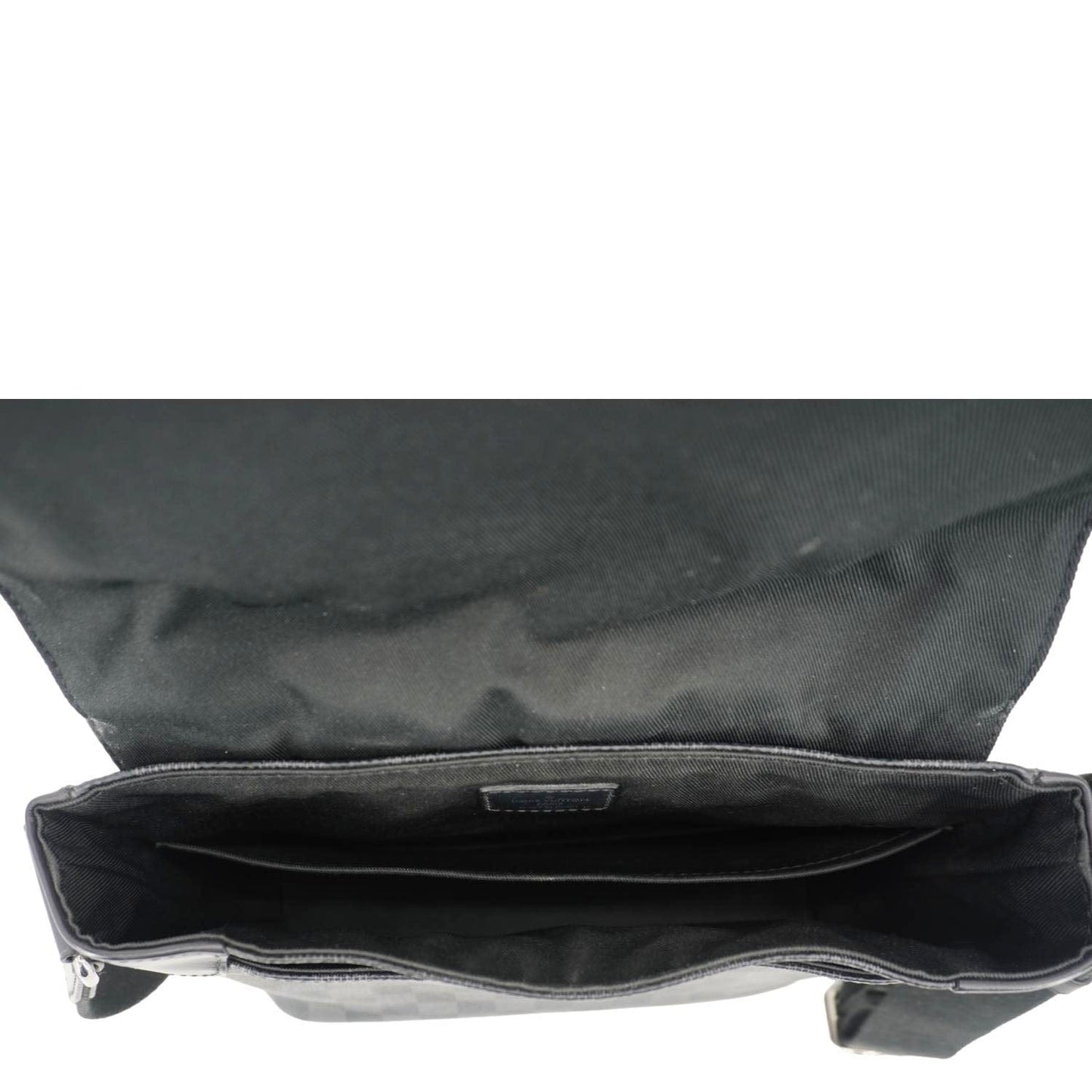 LOUIS VUITTON District PM Messenger Damier Graphite Messenger Bag Black