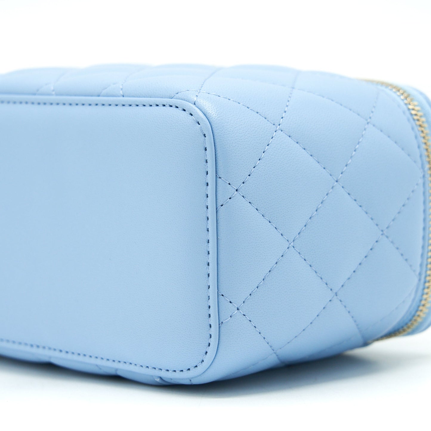 Chanel 22S Pearl Crush Long Vanity With Chain Lambskin Blue
