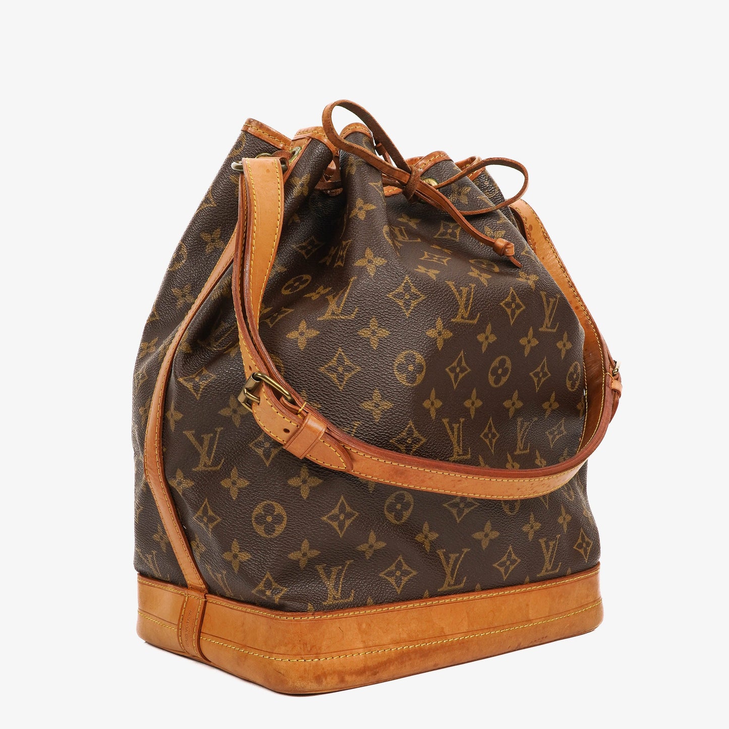Louis Vuitton Noe Grande GM Monogram Canvas Shoulder Bag