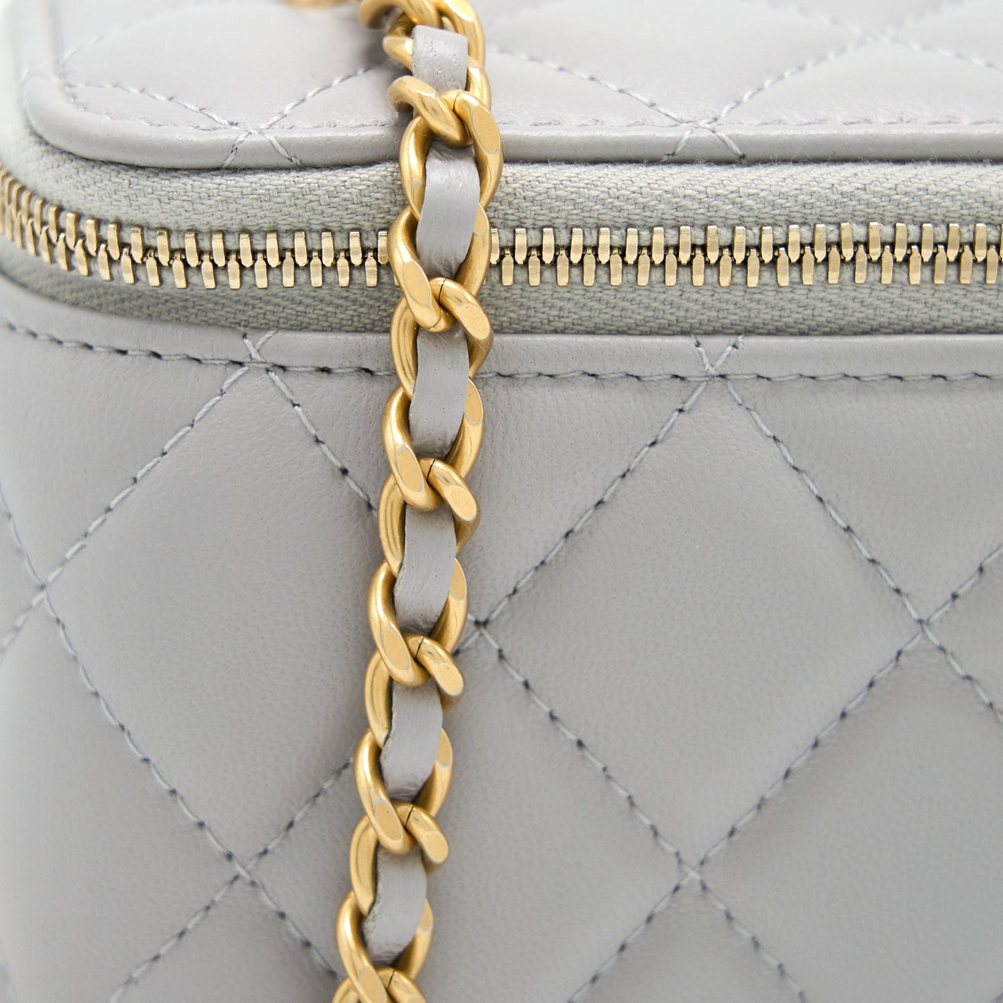 Chanel 22B Pearl Crush Long Vanity with Chain Lambskin Grey