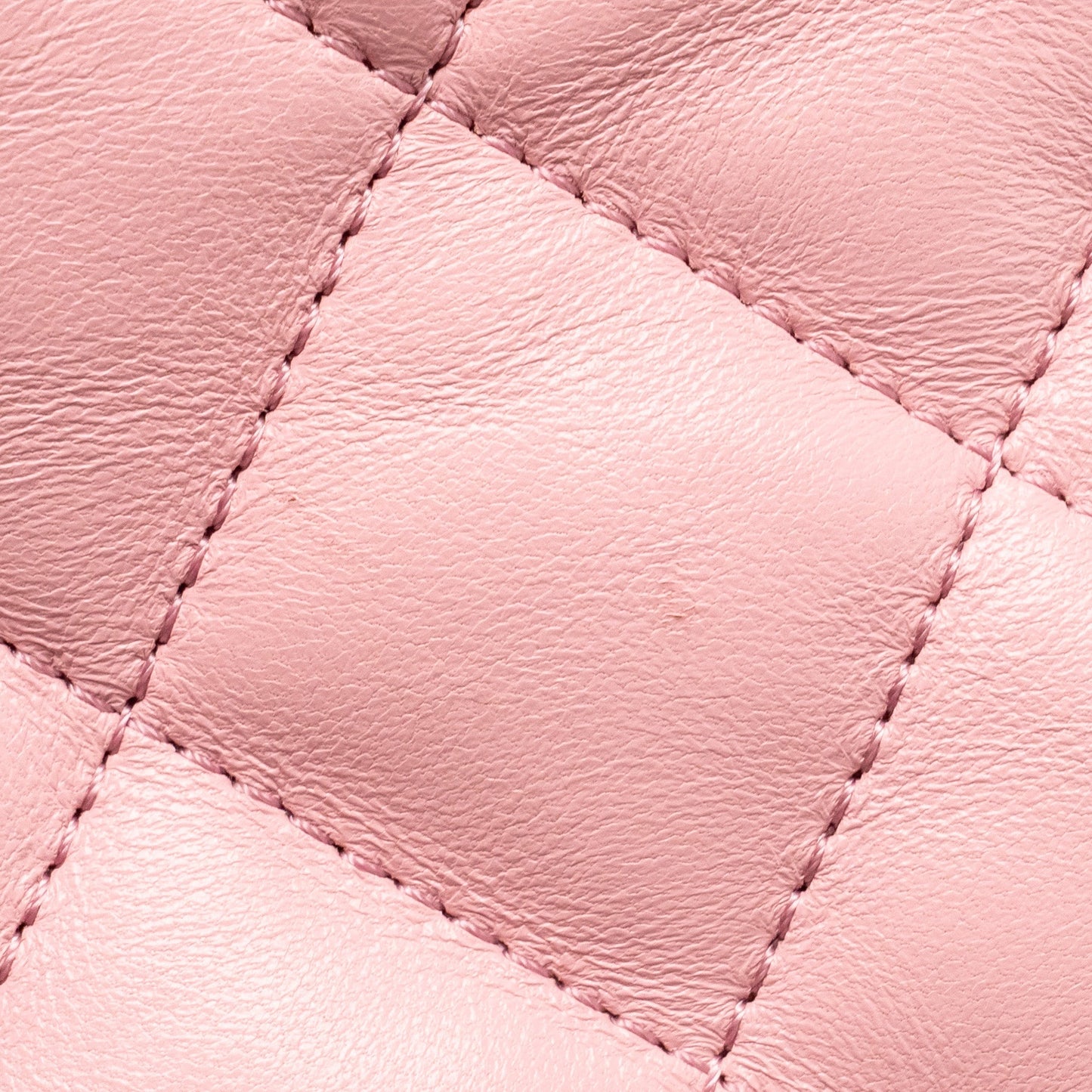 Chanel 22k Hobo Shoulder Bag with Logo Chain Lambskin Pink  (microchip)