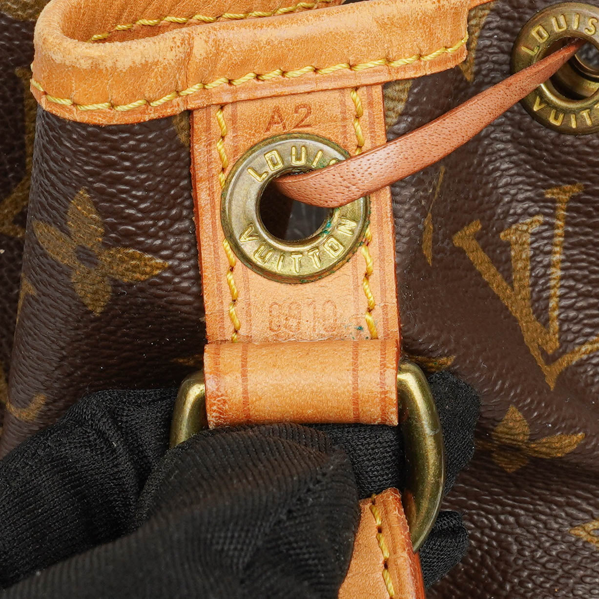 Louis Vuitton Noe GM Monogram Canvas Shoulder Bag